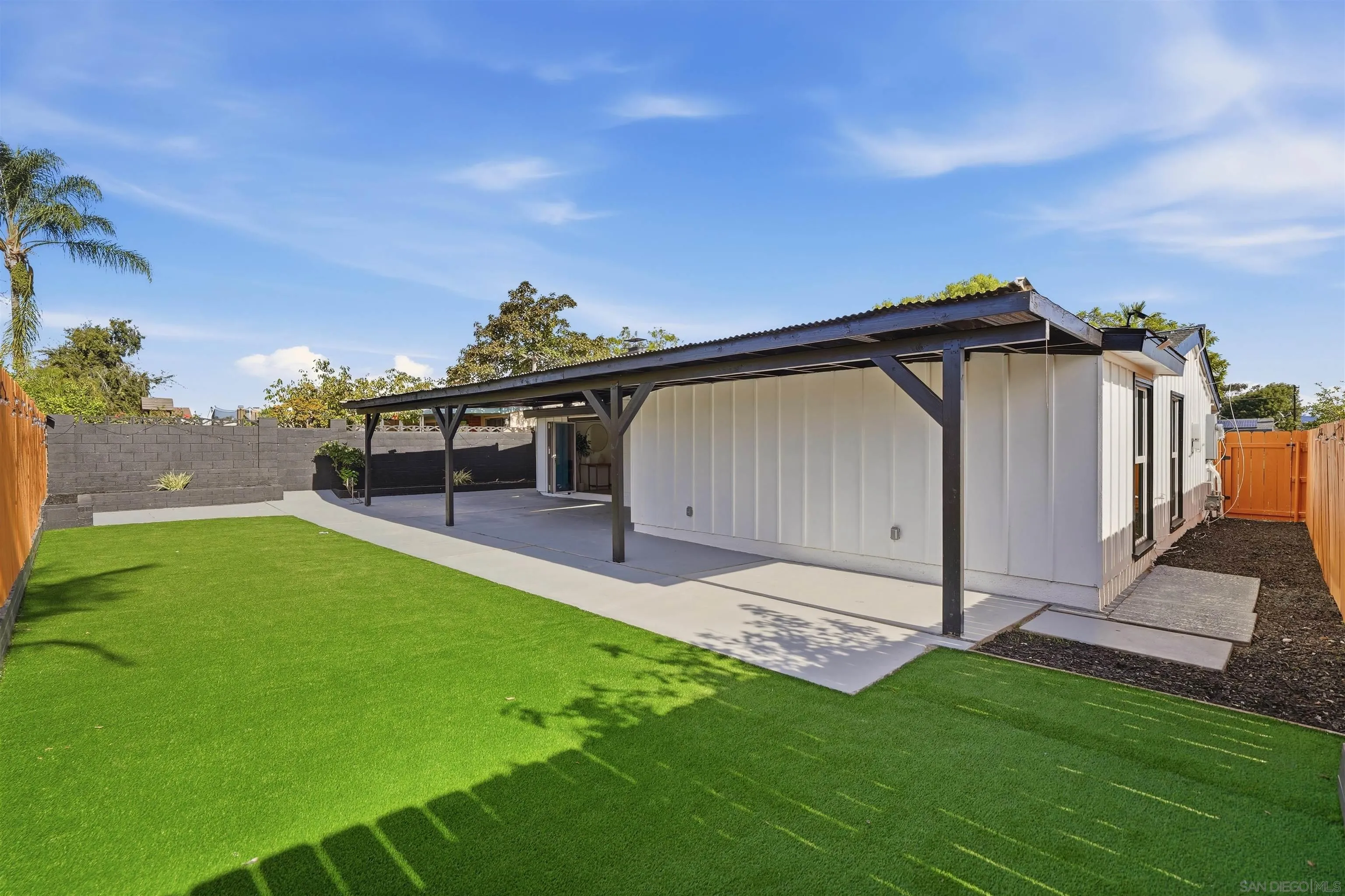 https://cdn.realtyfeed.com/cdn/127/260010697/bc116831131a4b8e8591b9c30a099ad9.webp
