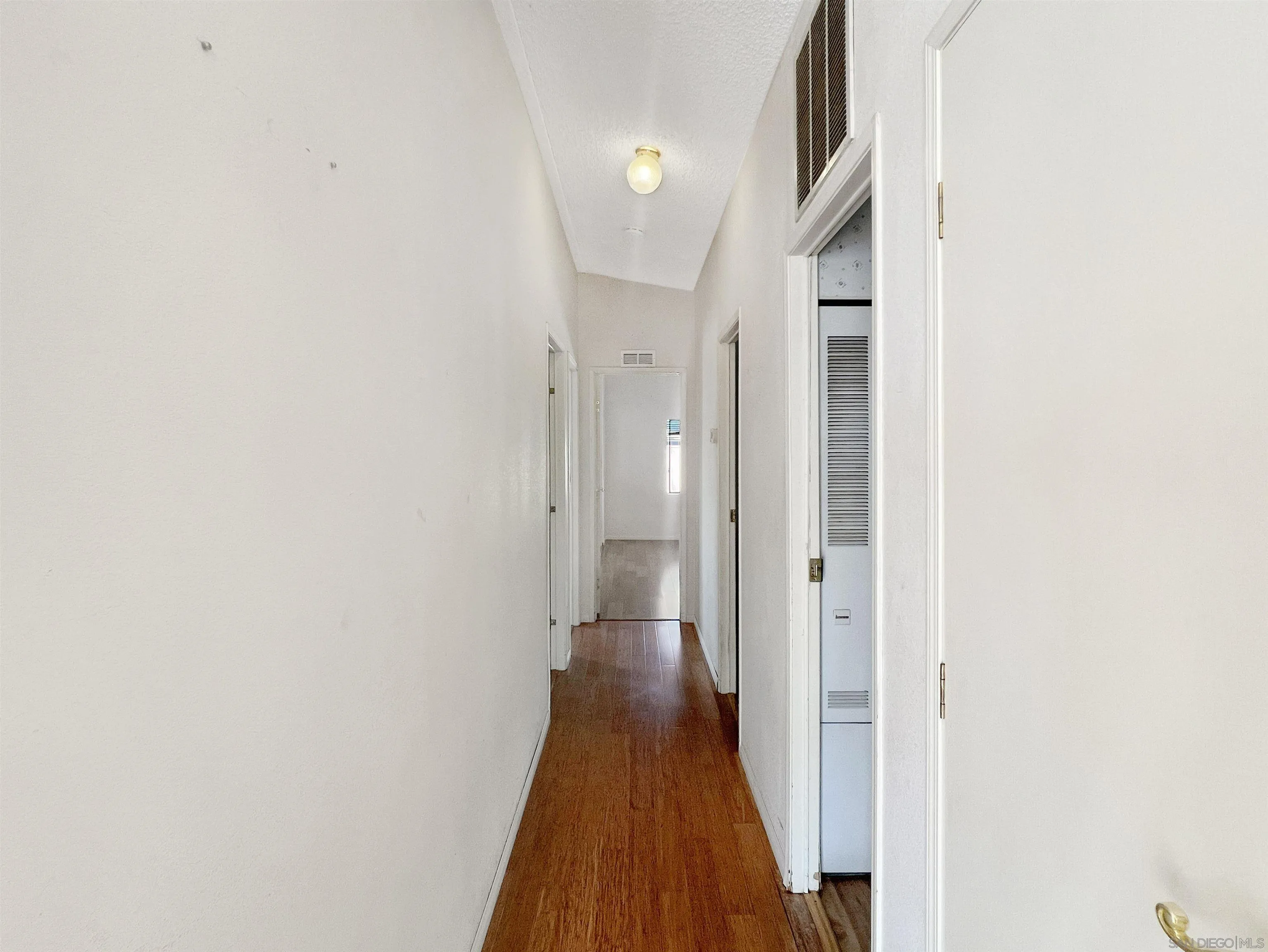https://cdn.realtyfeed.com/cdn/127/2600107/fba808f03a34417e7a80b55e747557c4.webp