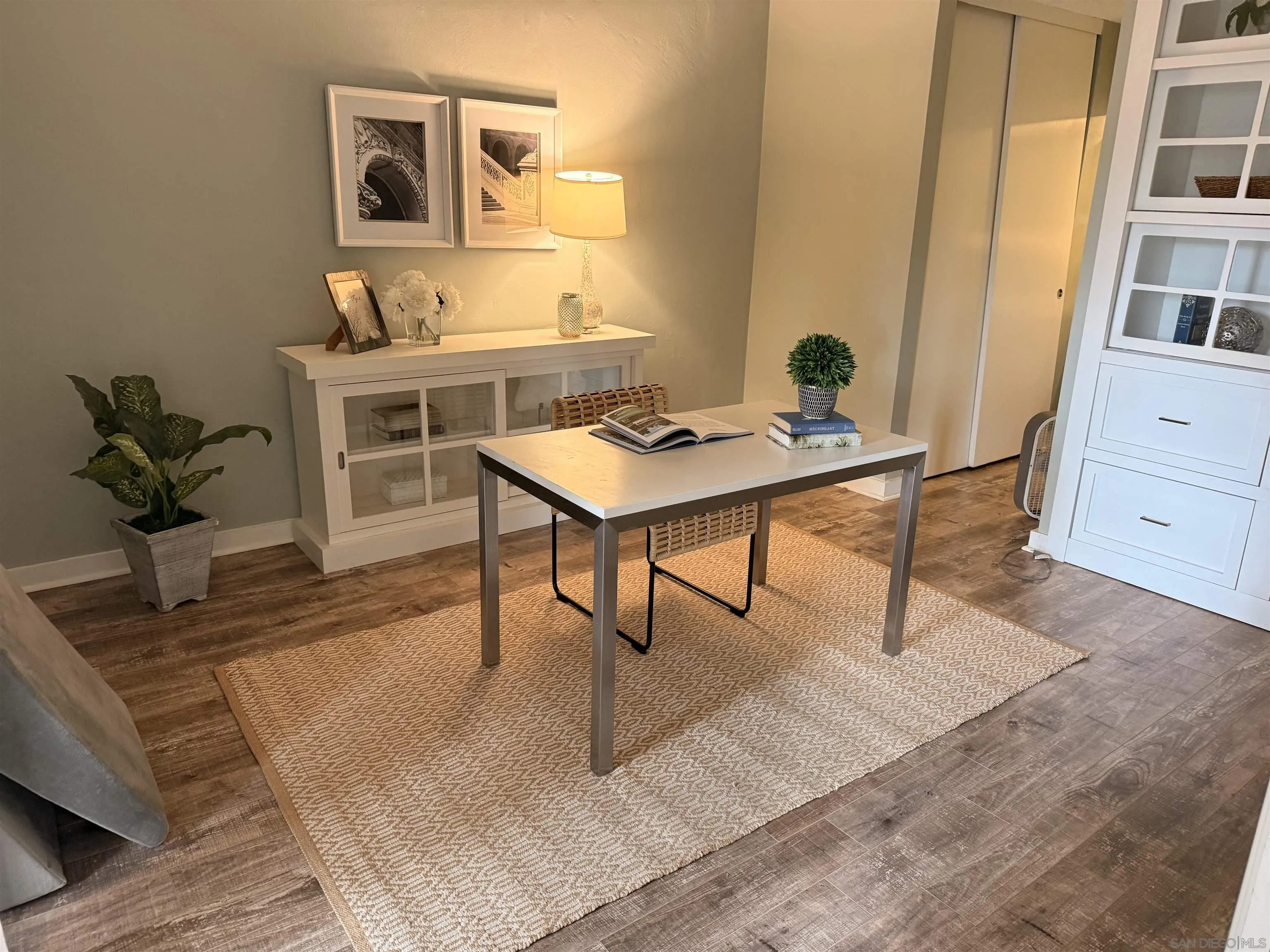 https://cdn.realtyfeed.com/cdn/127/260010701/fd98f2f8d52fb5553c80dd8f5ee727b3.webp