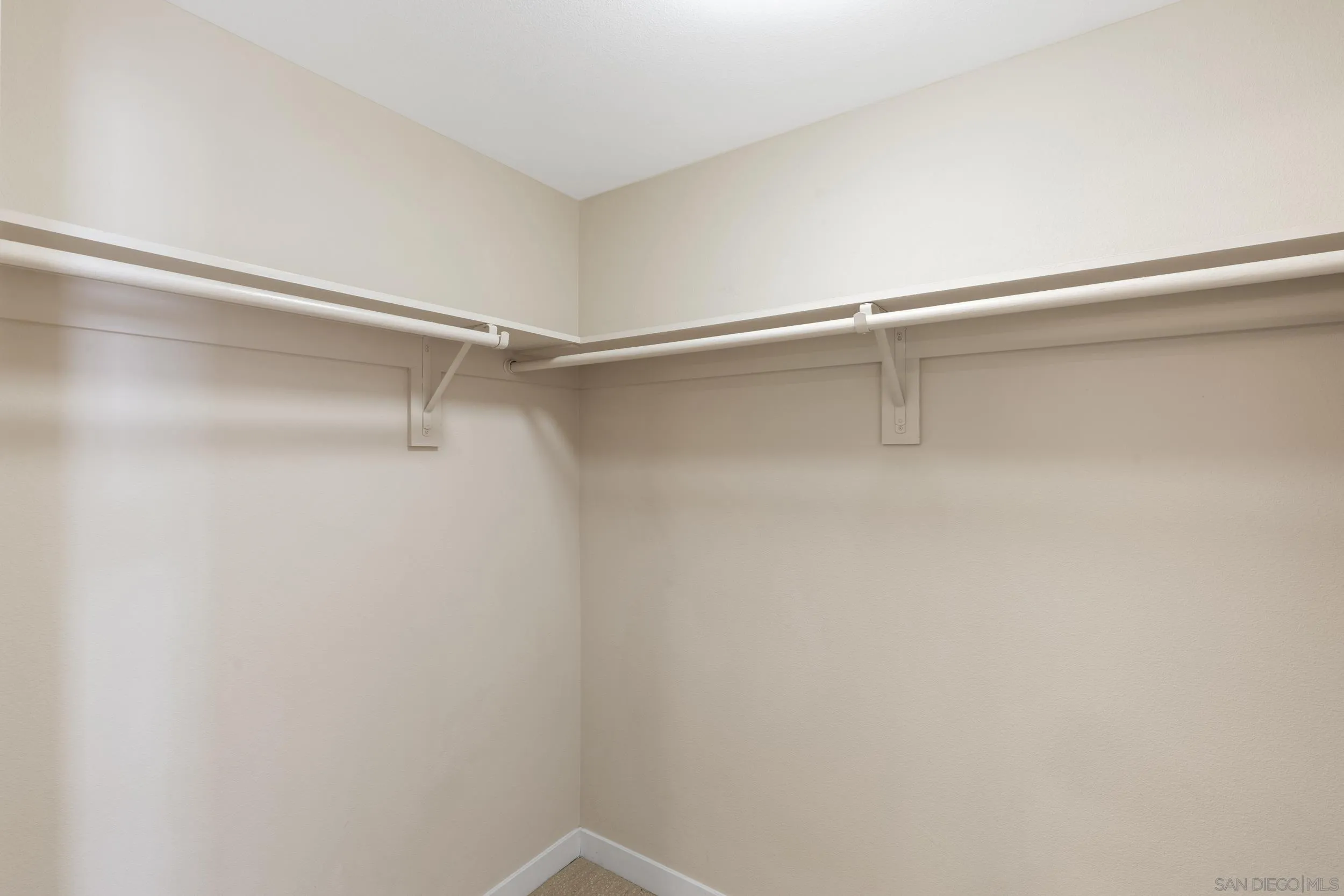 Photo #23: 260010706 Listing: Photo #23