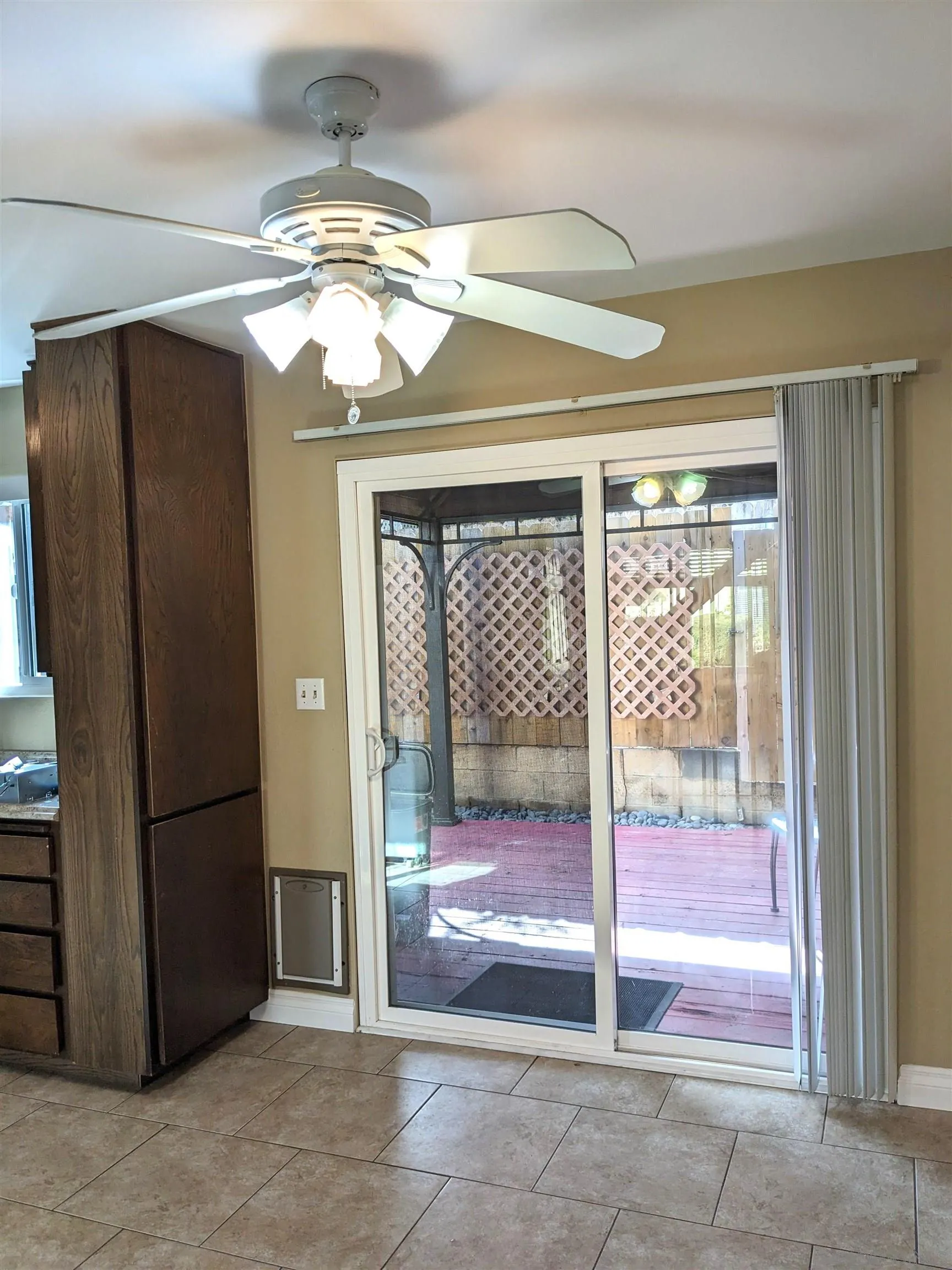 https://cdn.realtyfeed.com/cdn/127/260010710/b33497c529e78b982209a23ae7b51178.webp