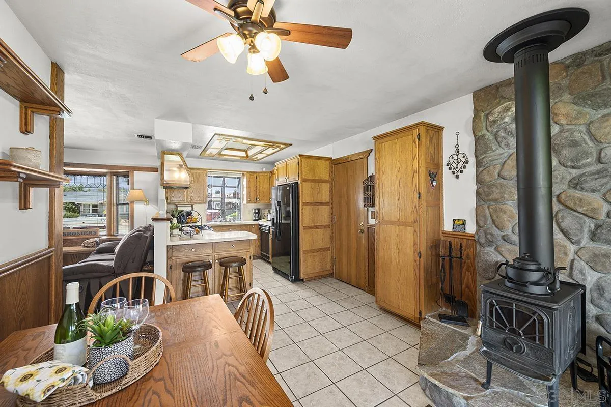 https://cdn.realtyfeed.com/cdn/127/260010711/1020862ed0a64e863d23575165f7048e.webp