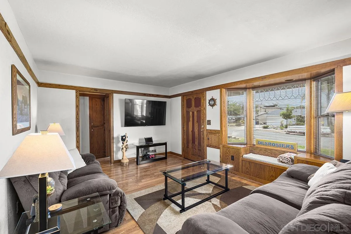 https://cdn.realtyfeed.com/cdn/127/260010711/62739be29bc667275e0bb7c909550dca.webp