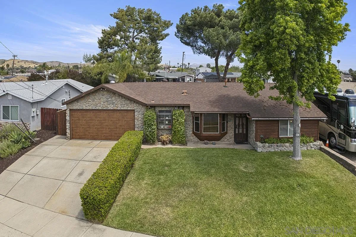 https://cdn.realtyfeed.com/cdn/127/260010711/b8bd82129dd0e32576ada3d28d9edd72.webp