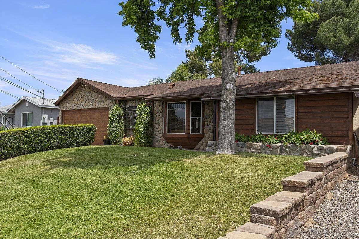 https://cdn.realtyfeed.com/cdn/127/260010711/bfe83a80efcdac3630b361785d57a67f.webp