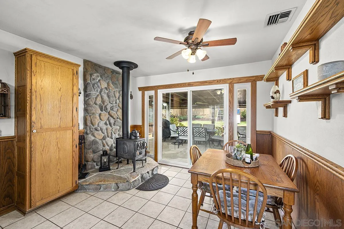 https://cdn.realtyfeed.com/cdn/127/260010711/cdf5d63c37dfd21043d7023e263dd5ec.webp