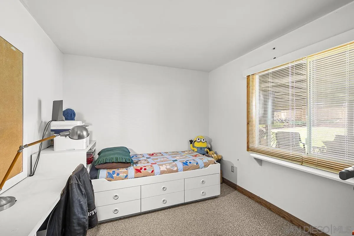https://cdn.realtyfeed.com/cdn/127/260010711/ee2283a03304dd422759794420ff49d8.webp