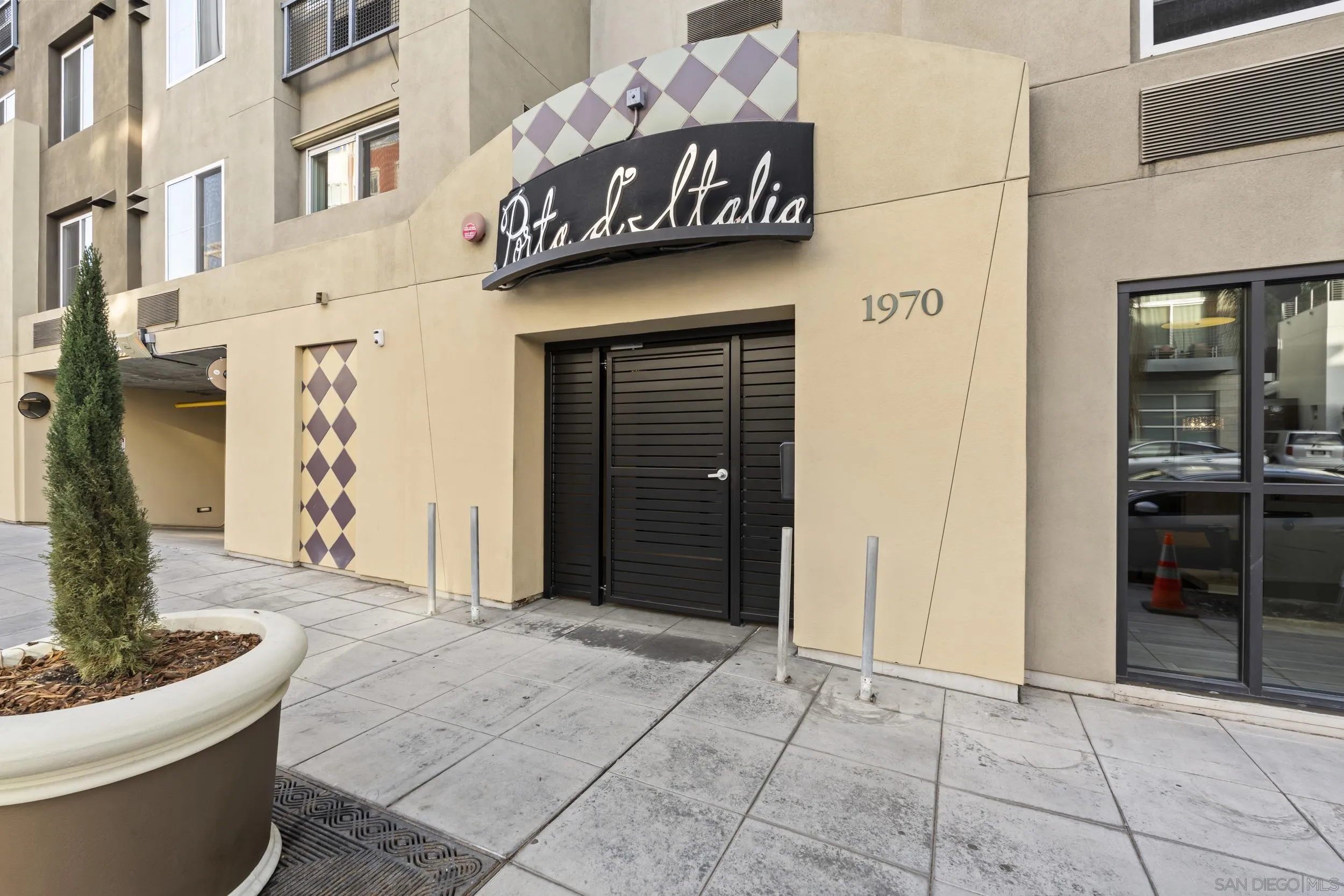 Photo #6: 260010712 Listing: Photo #6