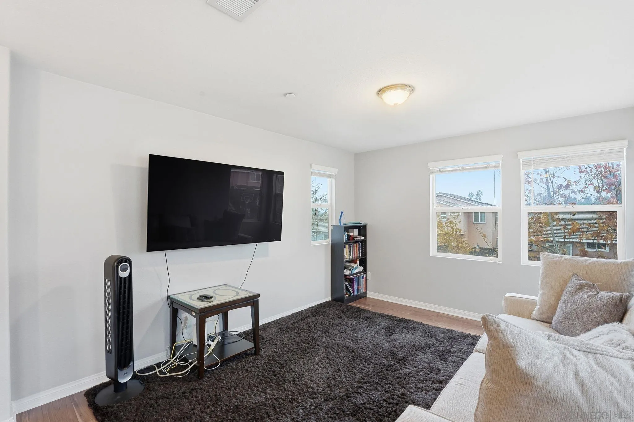 https://cdn.realtyfeed.com/cdn/127/260010721/9c478c7e4a1c43d20b4f6a7ee27ec953.webp