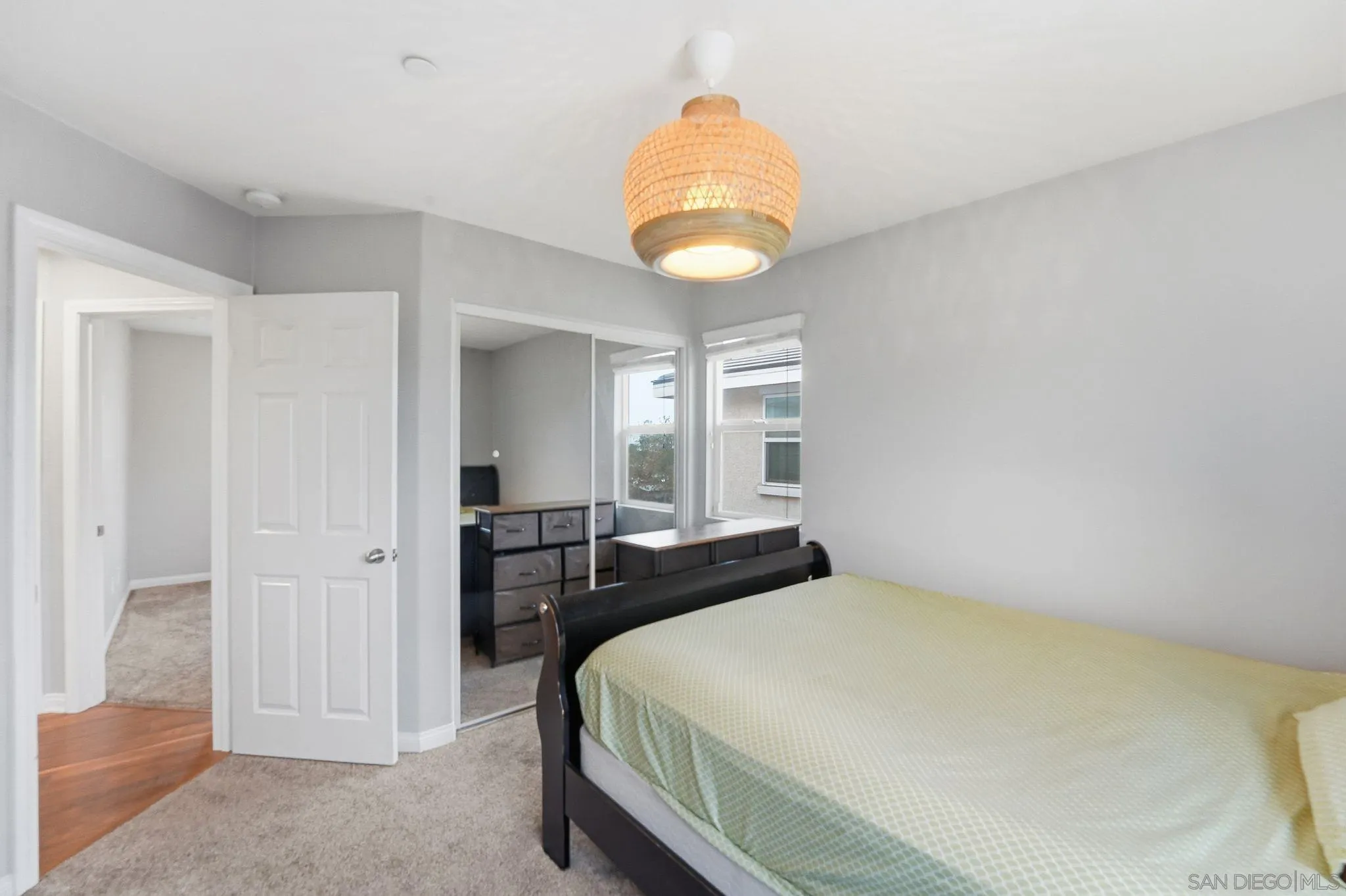 https://cdn.realtyfeed.com/cdn/127/260010721/a9df74bbf630837800e35a61c2452f3f.webp