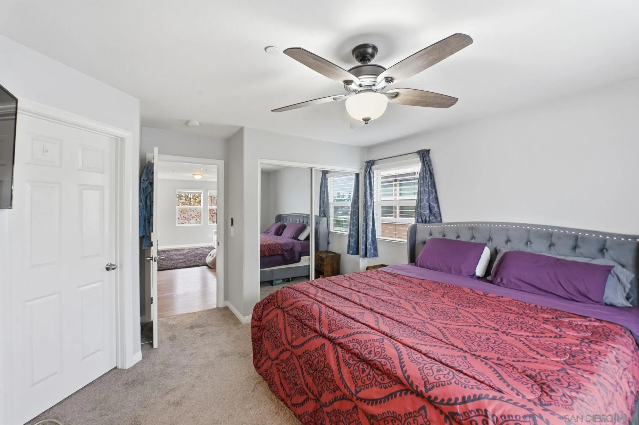 https://cdn.realtyfeed.com/cdn/127/260010721/c92a716b850652288d837a6289f18be1.webp