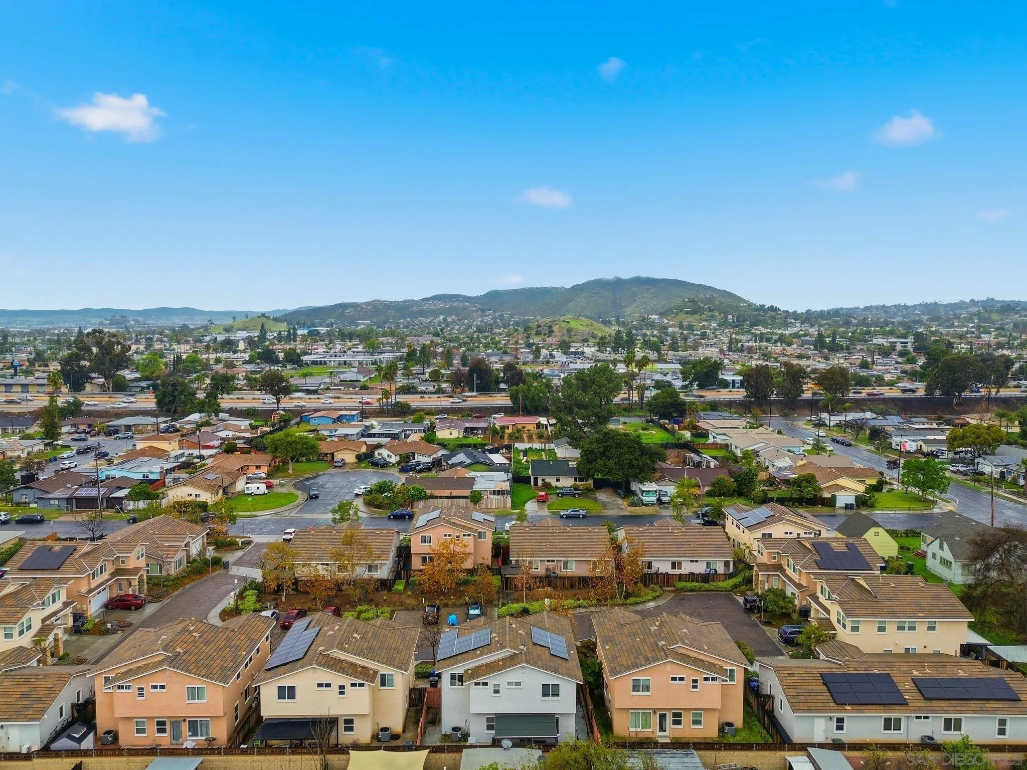 https://cdn.realtyfeed.com/cdn/127/260010721/d2977c4b97122d9412017c5553db043a.webp