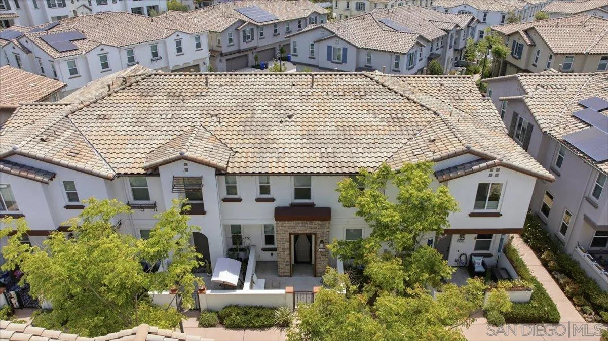 https://cdn.realtyfeed.com/cdn/127/260010723/bbdf44600ba6c855630f2a39c5bea223.webp