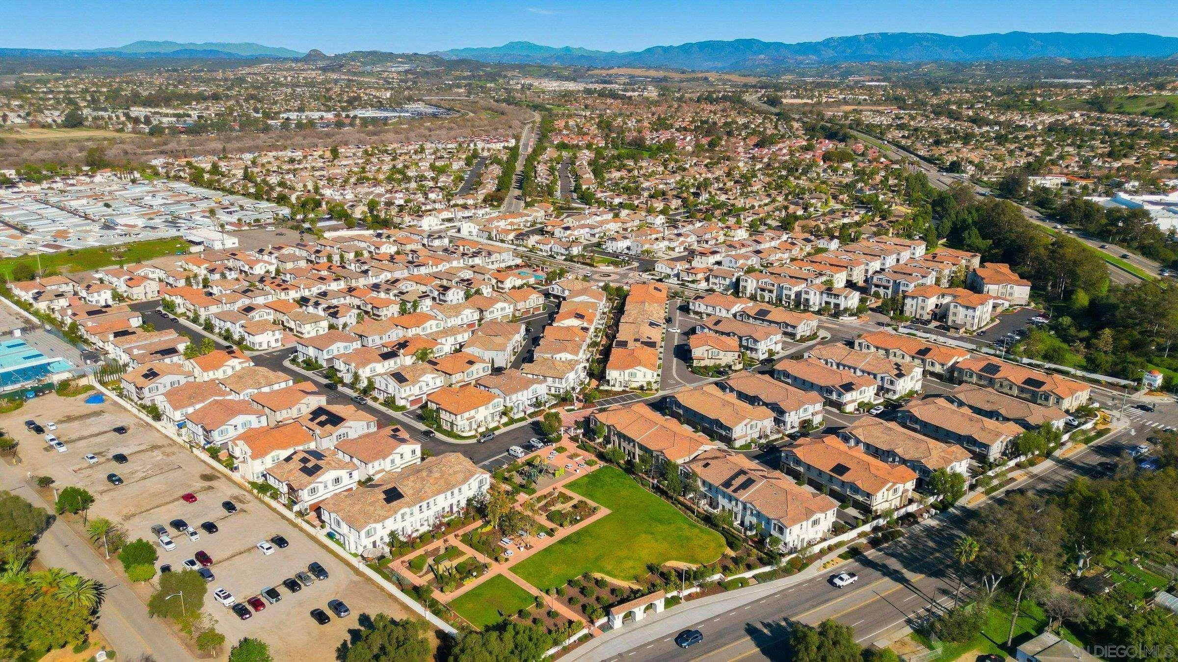 https://cdn.realtyfeed.com/cdn/127/260010723/de7a62bea81e200edaa1a3895299d369.webp