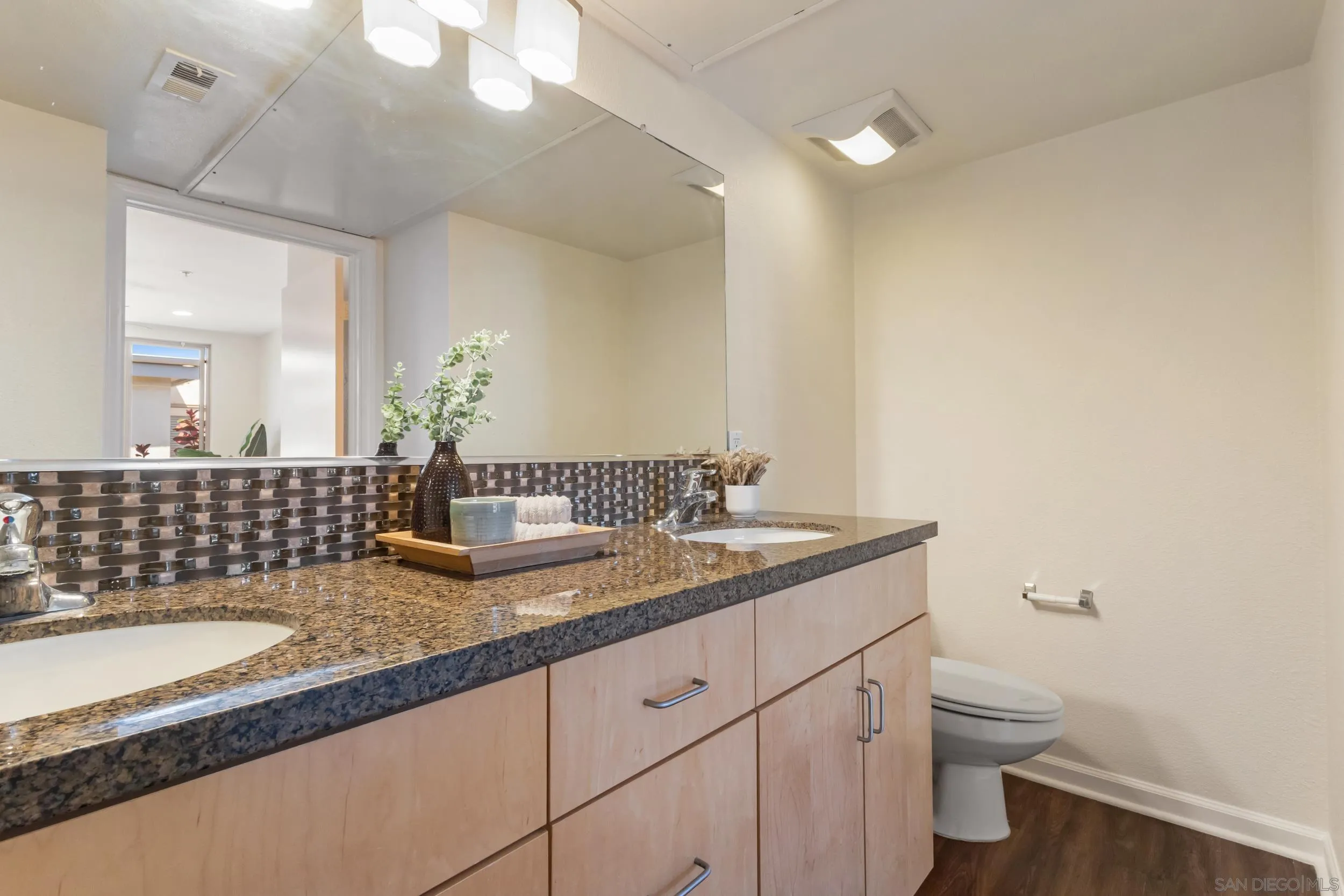 Photo #20: 260010724 Listing: Photo #20