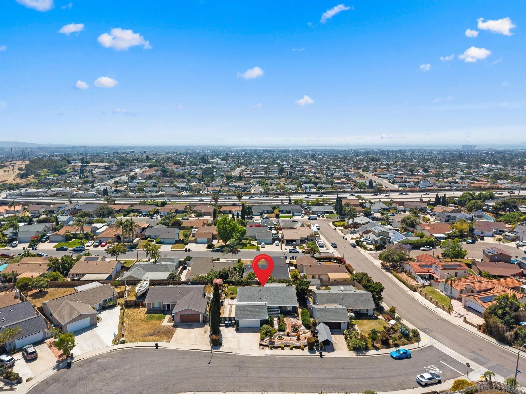 https://cdn.realtyfeed.com/cdn/127/260010726/89a14d4014bf0b72f20f9d3f52fe588e.webp