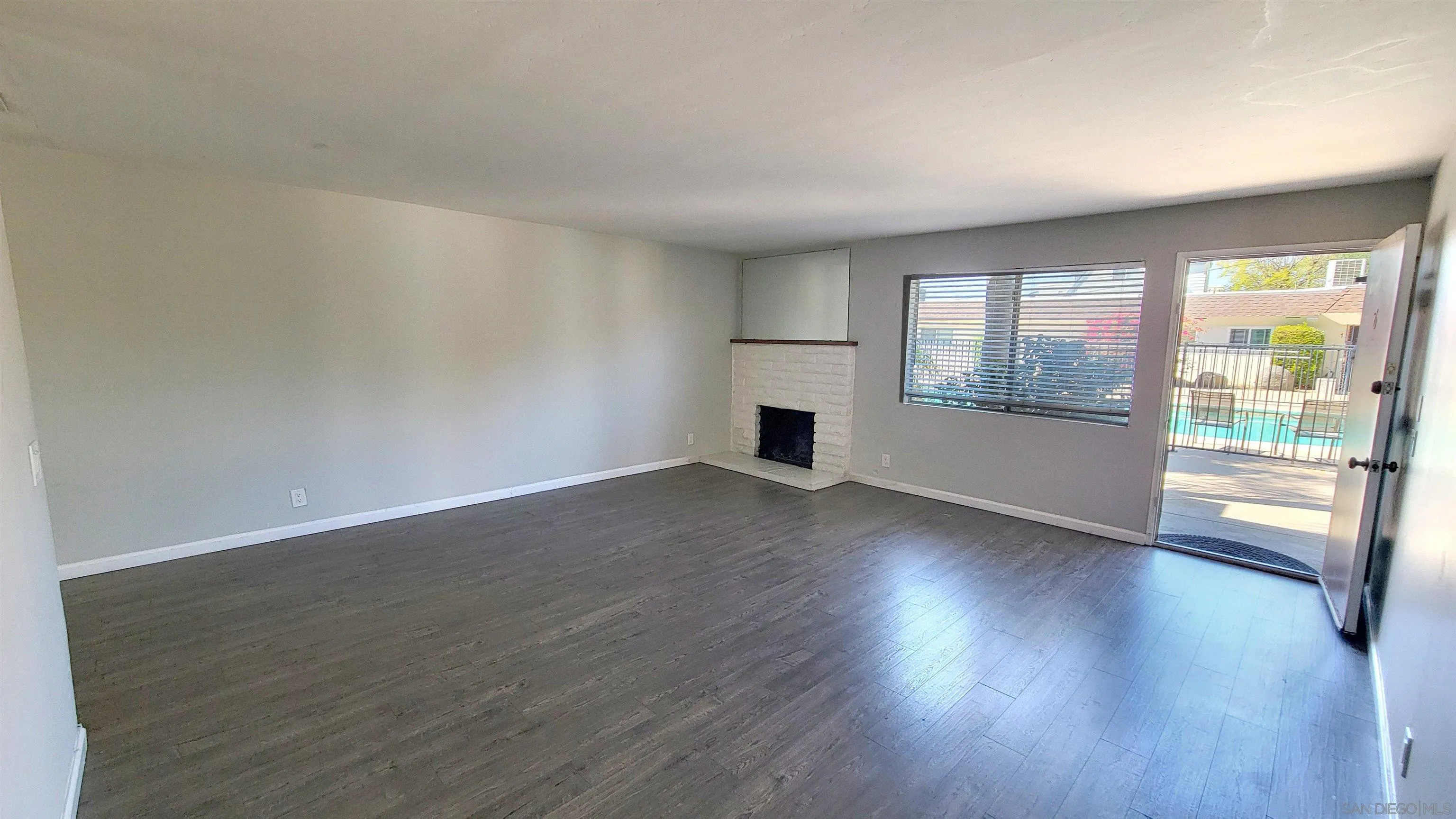 https://cdn.realtyfeed.com/cdn/127/260010728/804b4cbc8be6a4ad4ade3a530758fe5b.webp