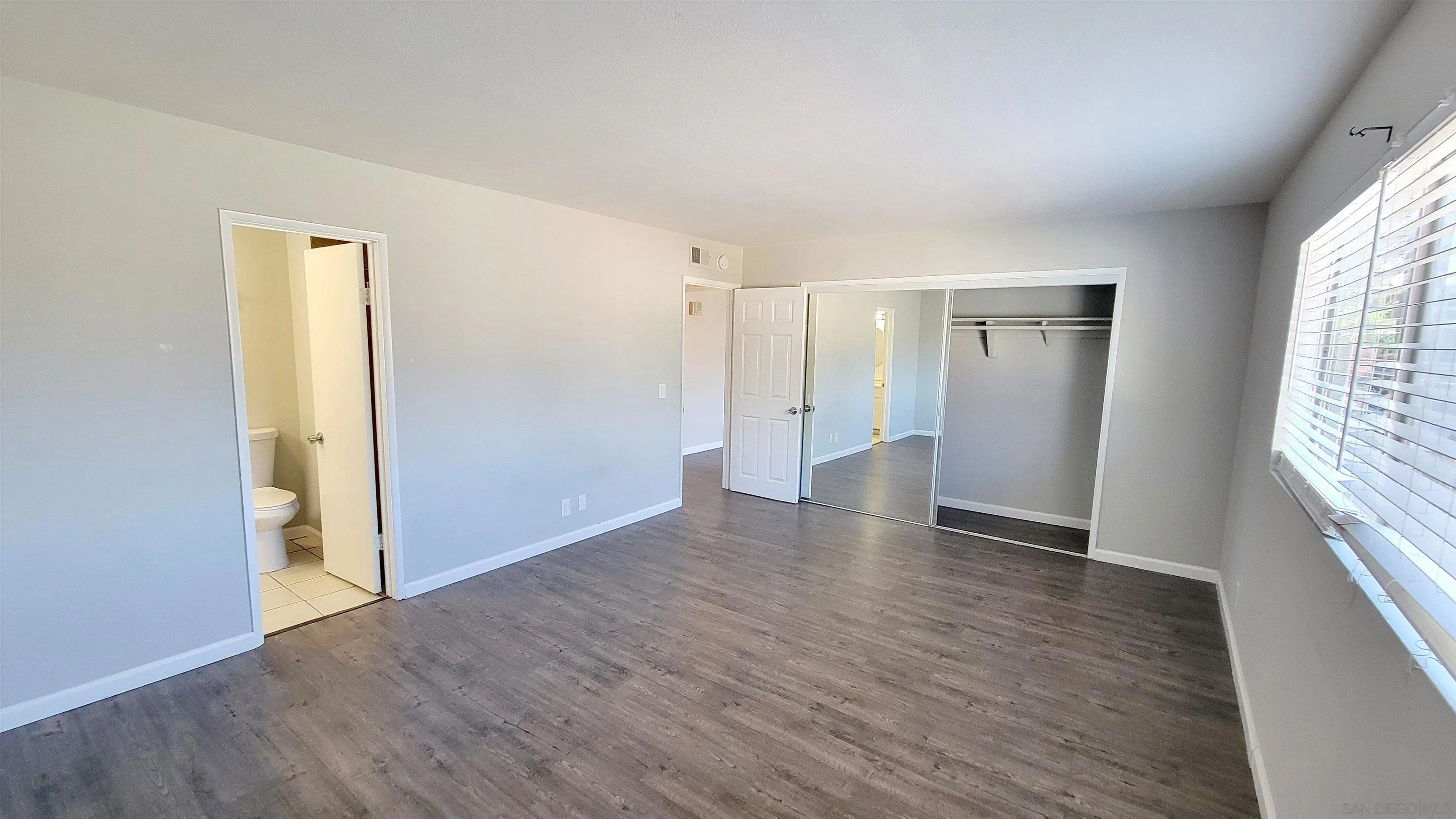 https://cdn.realtyfeed.com/cdn/127/260010728/e674e23fe878bb7767ee06a9f1f1e007.webp