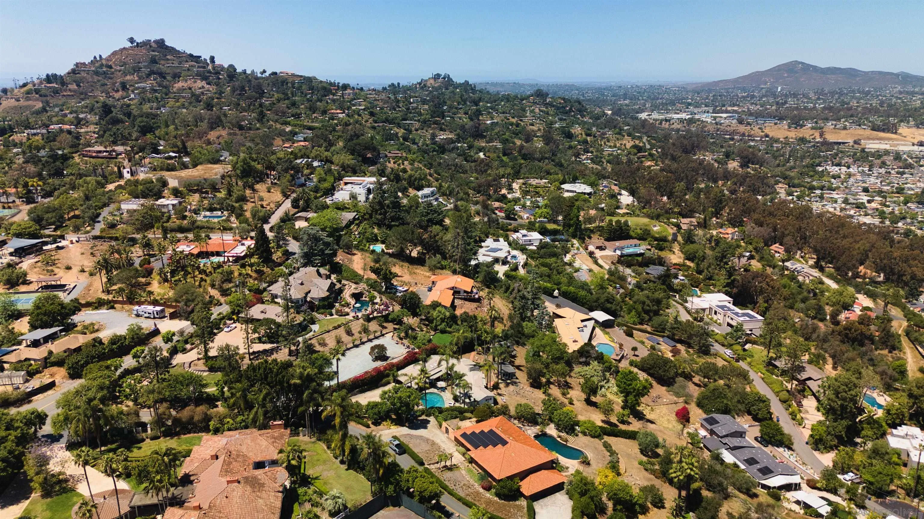 https://cdn.realtyfeed.com/cdn/127/260010729/01330bef8d5fc5707ffd4d085b15b7df.webp