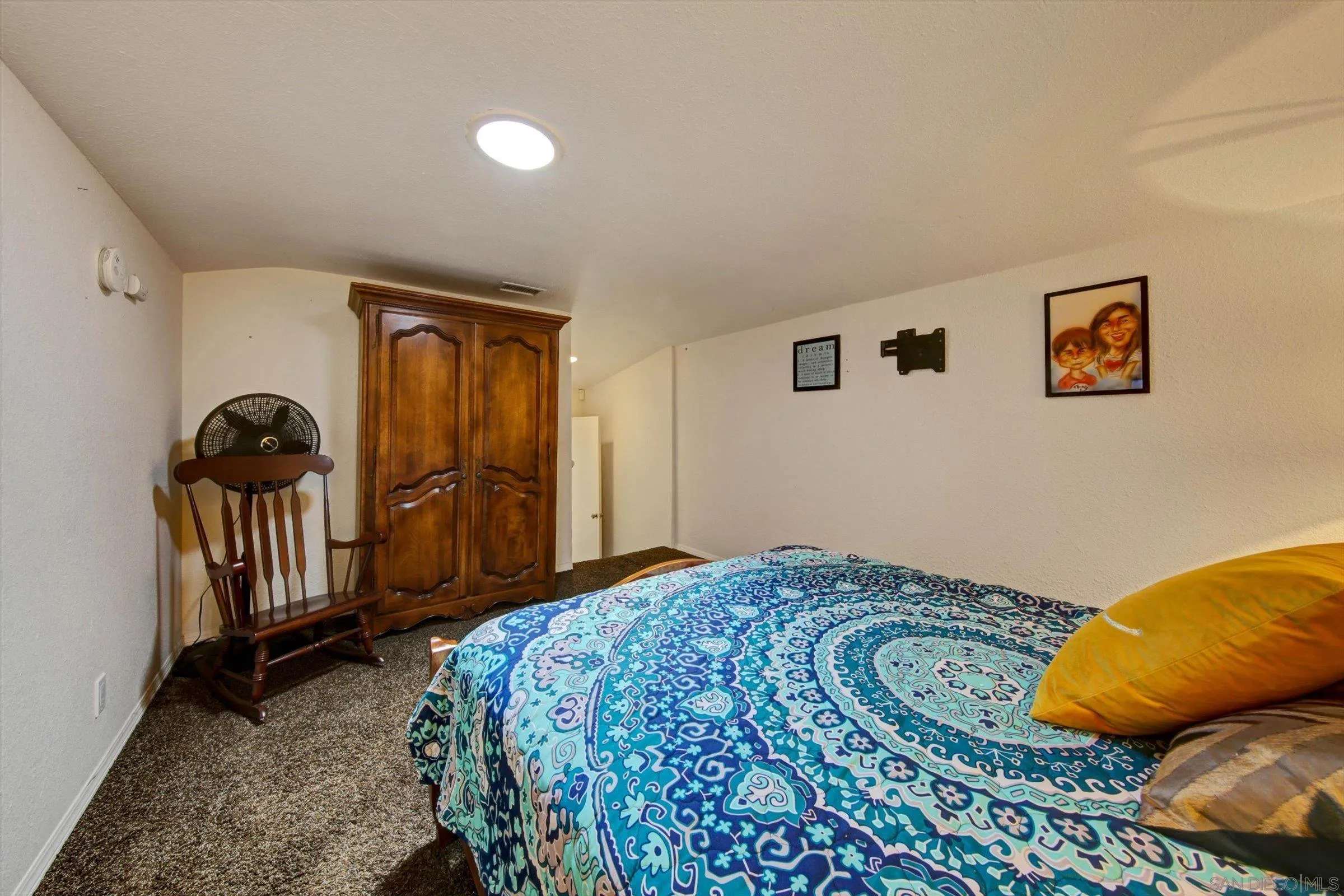 https://cdn.realtyfeed.com/cdn/127/260010729/2e5bce80eebf169643b6dba36ce40d4e.webp