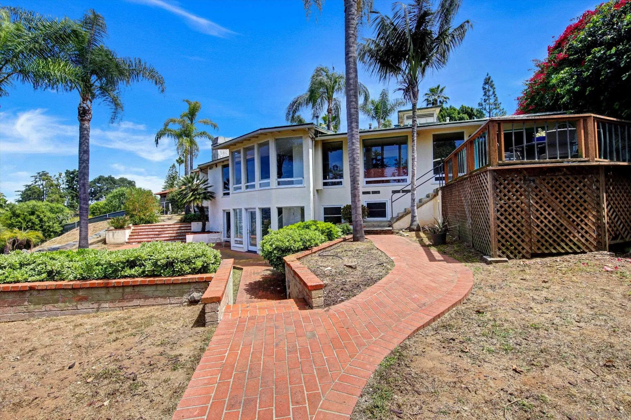 https://cdn.realtyfeed.com/cdn/127/260010729/a27c8dee14d869e1fc99c2278a4659d9.webp