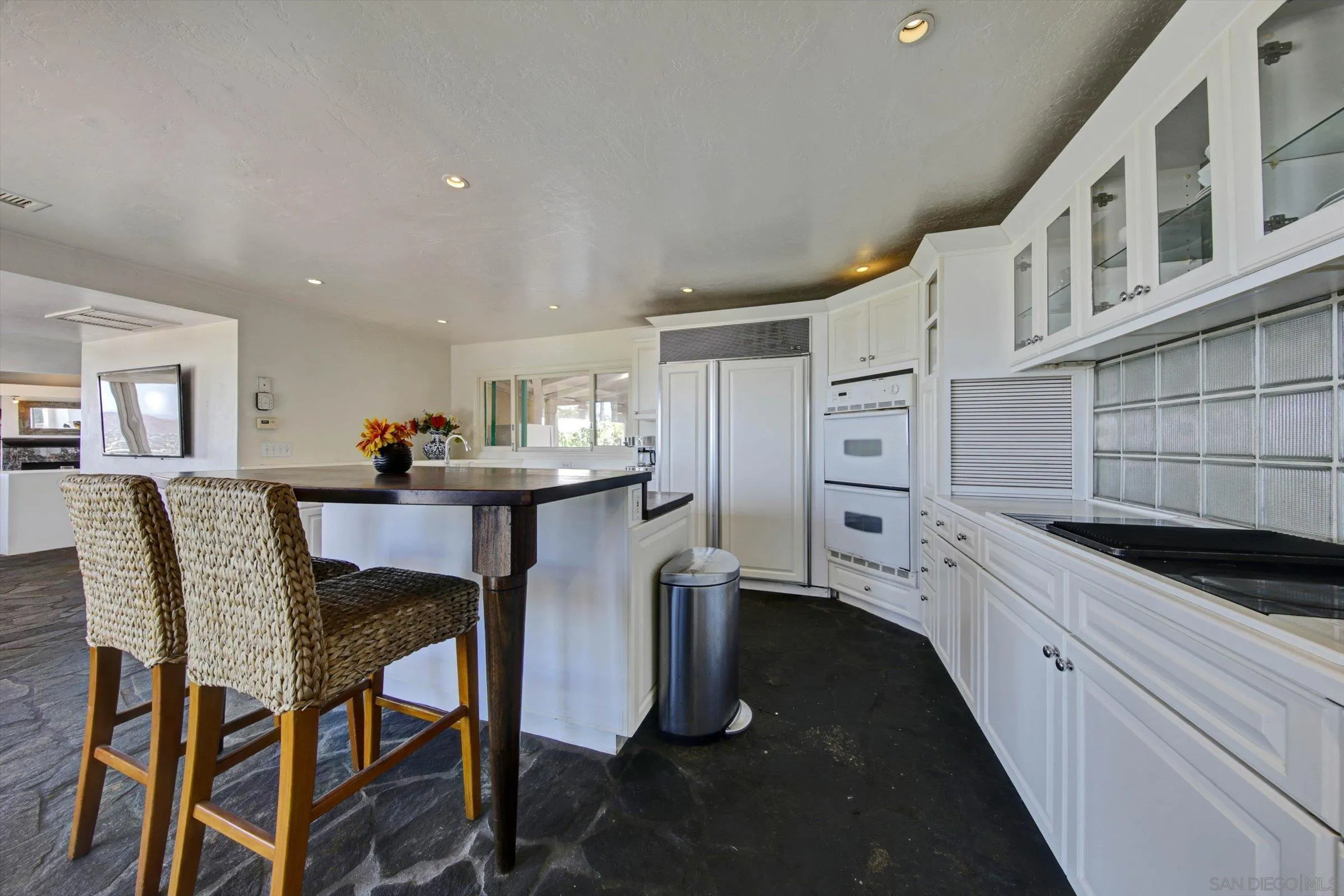 https://cdn.realtyfeed.com/cdn/127/260010729/a2be91f21cb0ec7dc838ed0b48a88eb4.webp