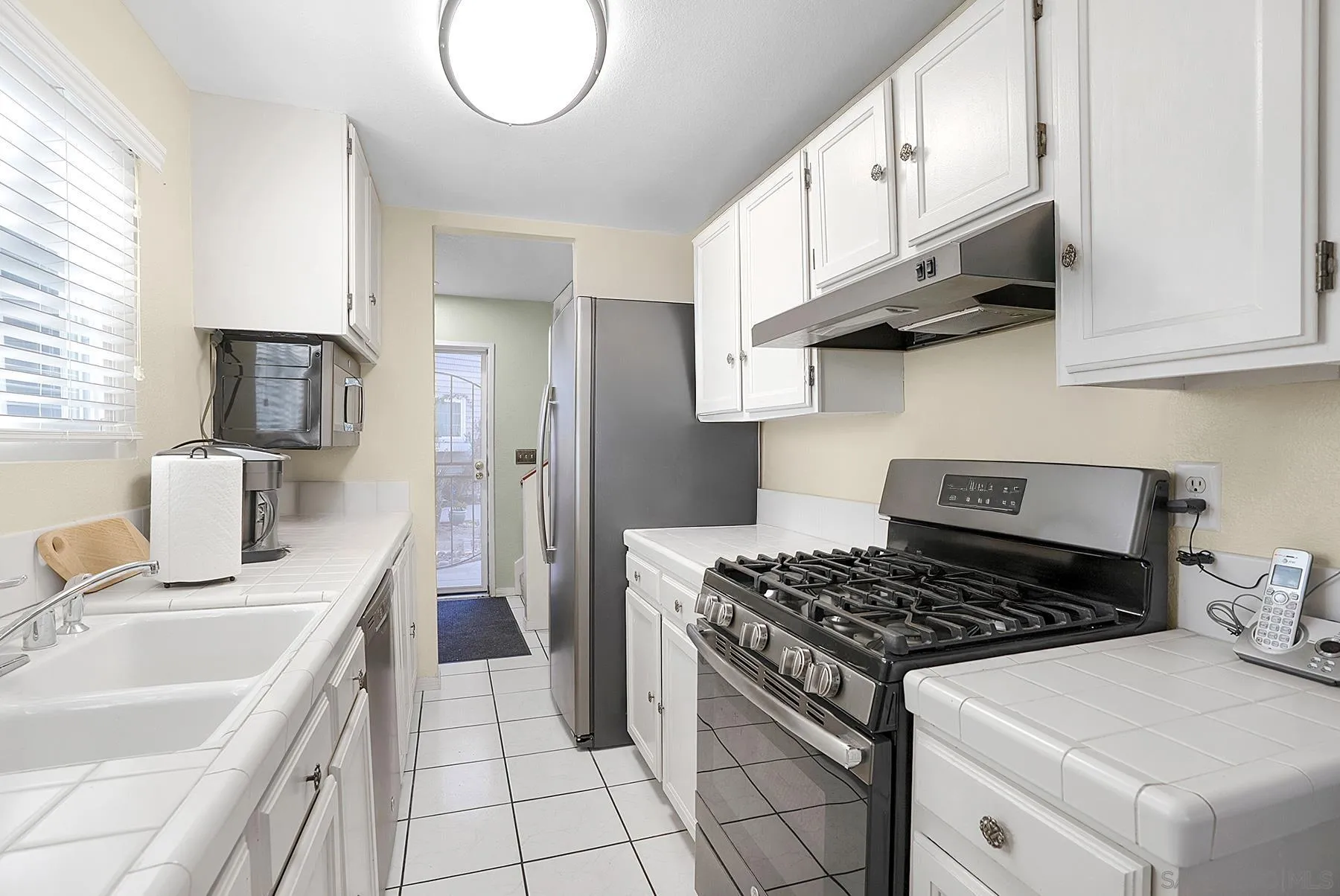 https://cdn.realtyfeed.com/cdn/127/260010730/1634e22c37017b2430815bfd45a9d176.webp