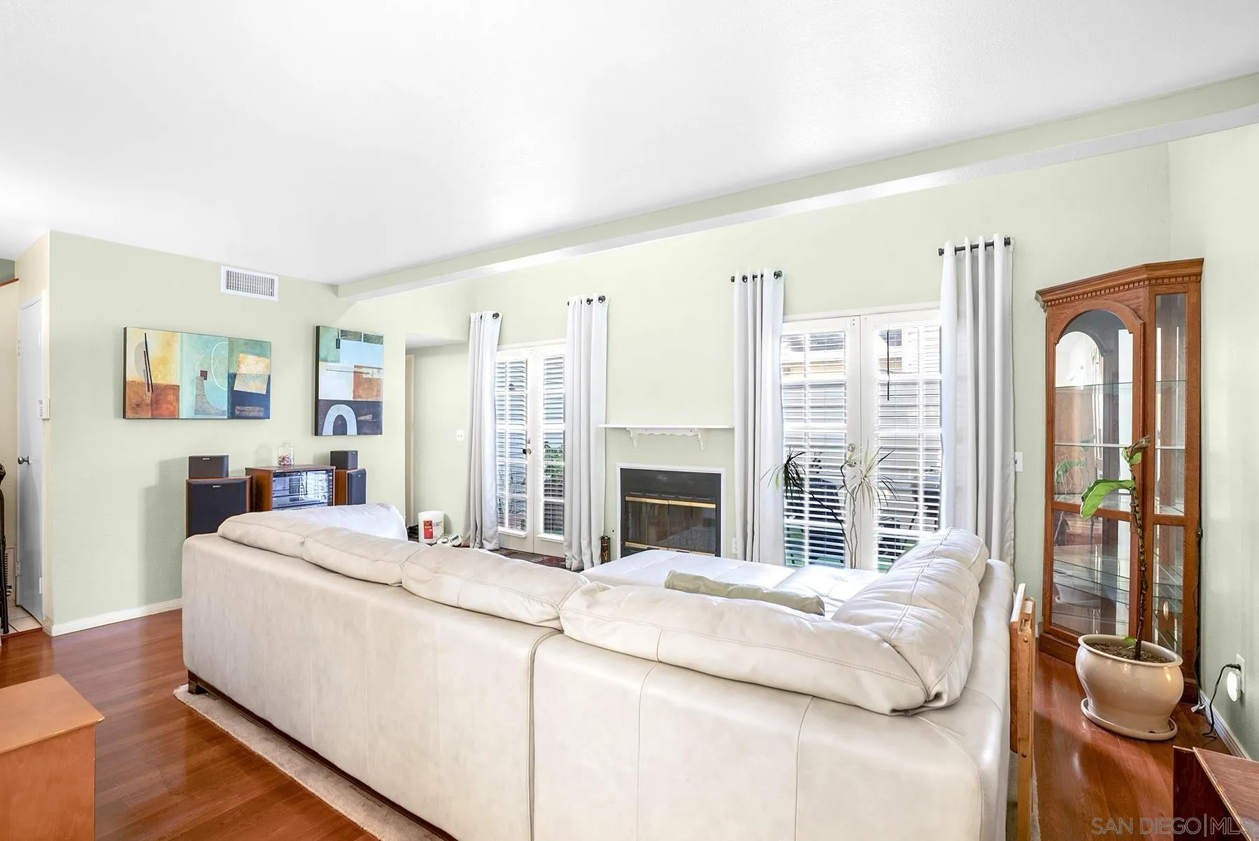 https://cdn.realtyfeed.com/cdn/127/260010730/37832c2818848f031802ad32edfff5ea.webp