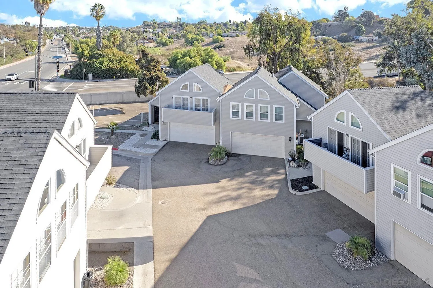 https://cdn.realtyfeed.com/cdn/127/260010730/3bf969d56d75107f31daa897faf684d8.webp