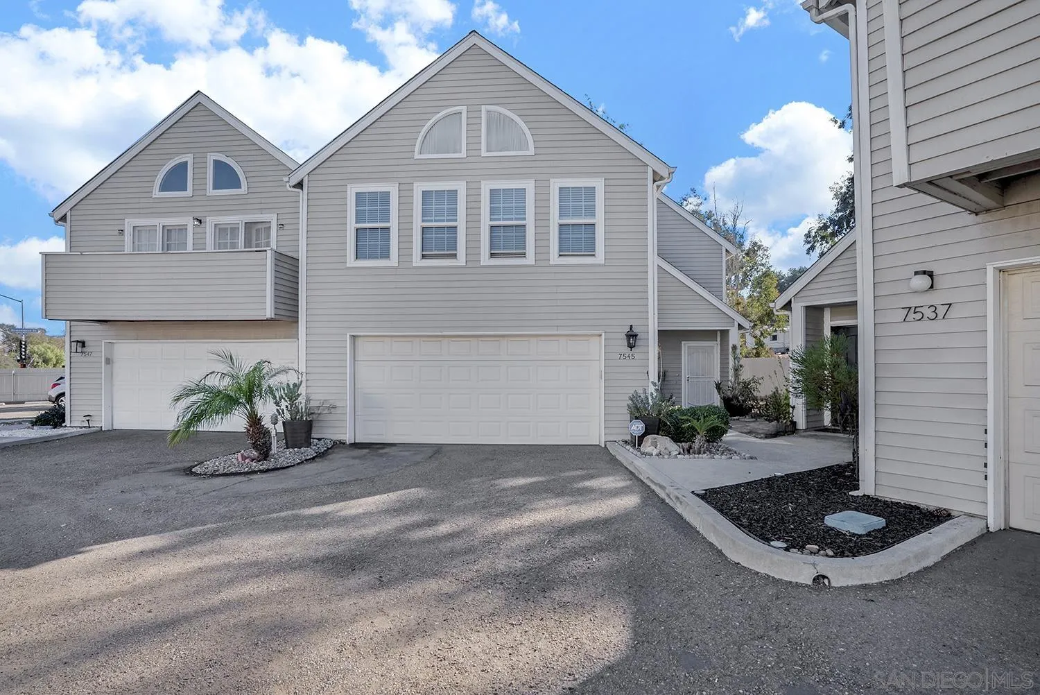 https://cdn.realtyfeed.com/cdn/127/260010730/9e1972764e050460d7372bc8b212928e.webp