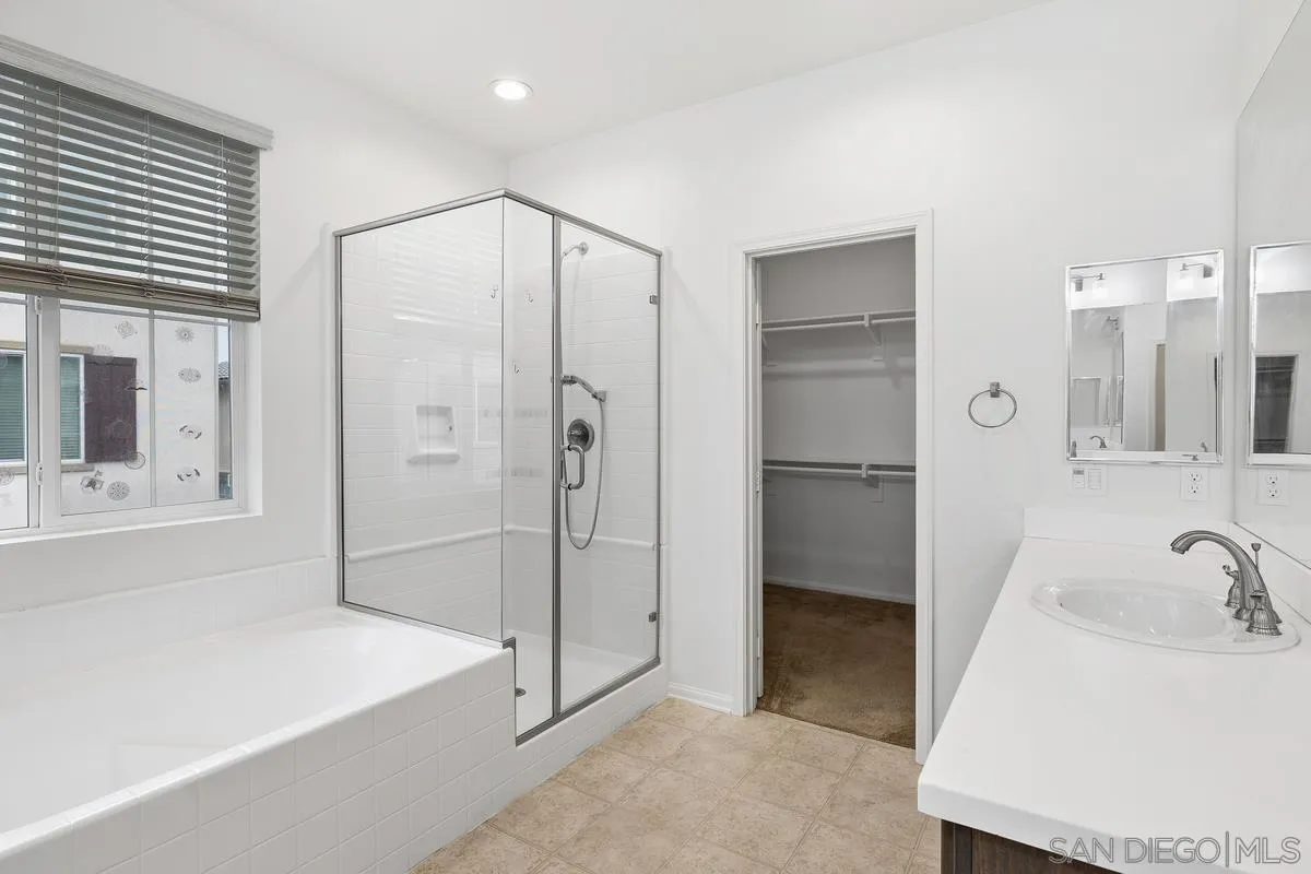 https://cdn.realtyfeed.com/cdn/127/260010734/25ba6e202b4c4e9a7563b1006ed4f360.webp