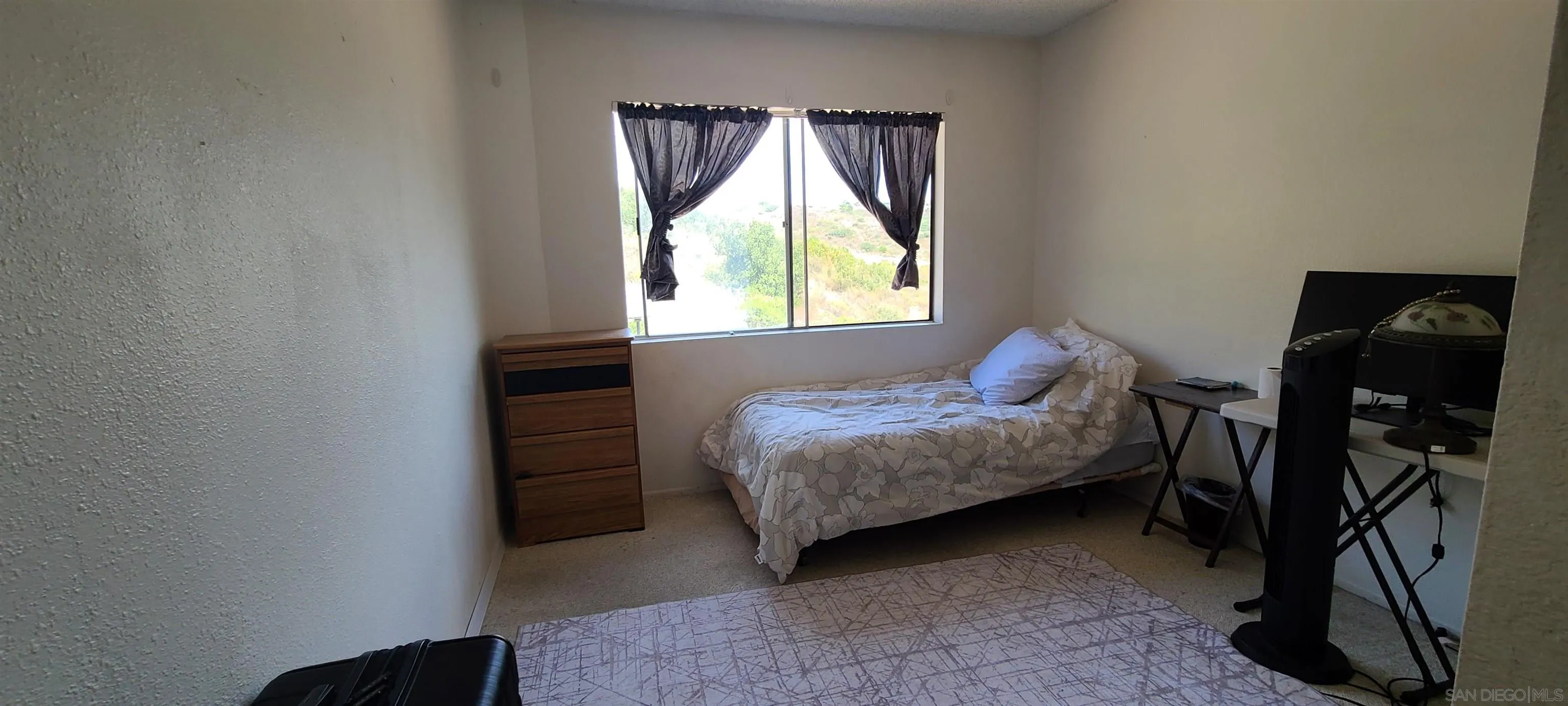 https://cdn.realtyfeed.com/cdn/127/260010735/71c750dc395152860db93a61ffe921a8.webp