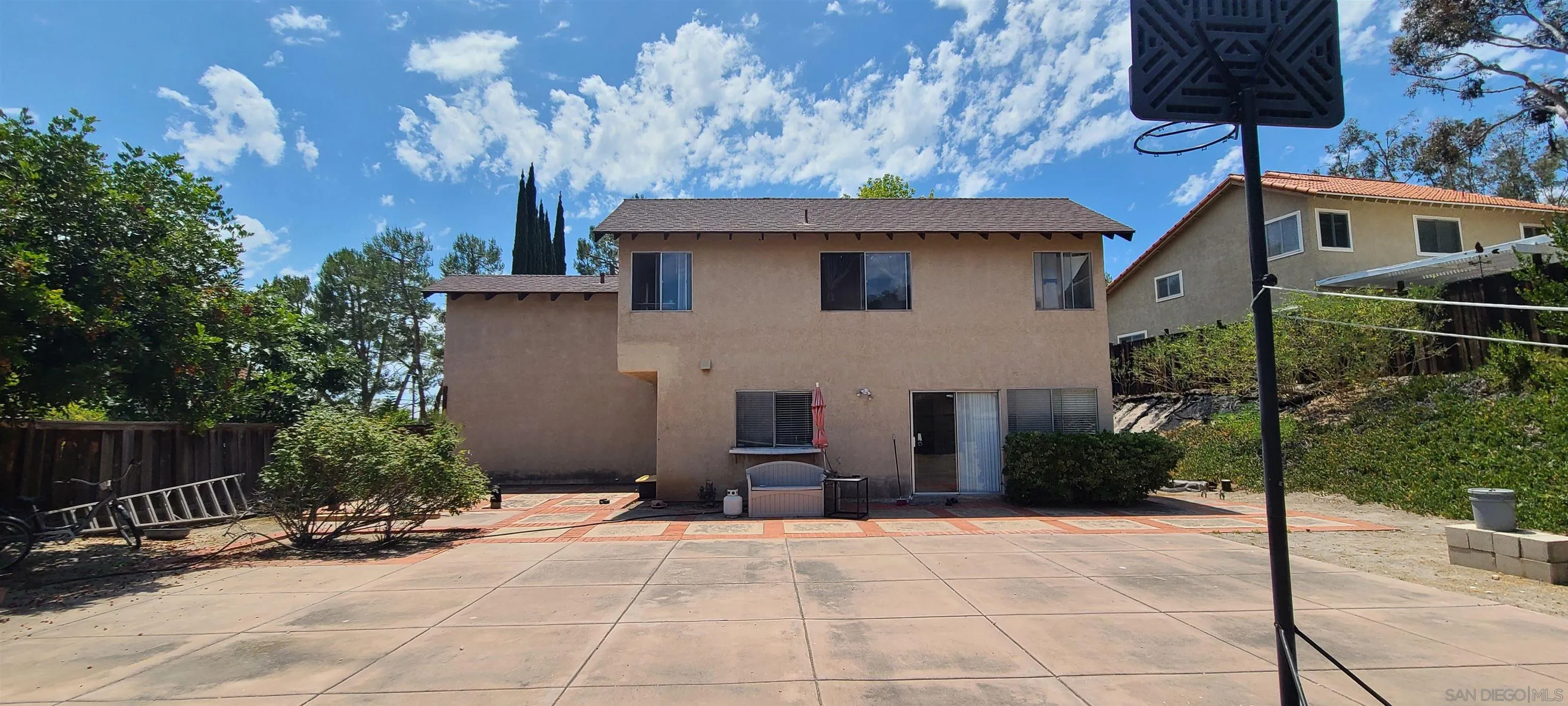https://cdn.realtyfeed.com/cdn/127/260010735/9710f0f0c62c8d39c812c920cd0f1cde.webp