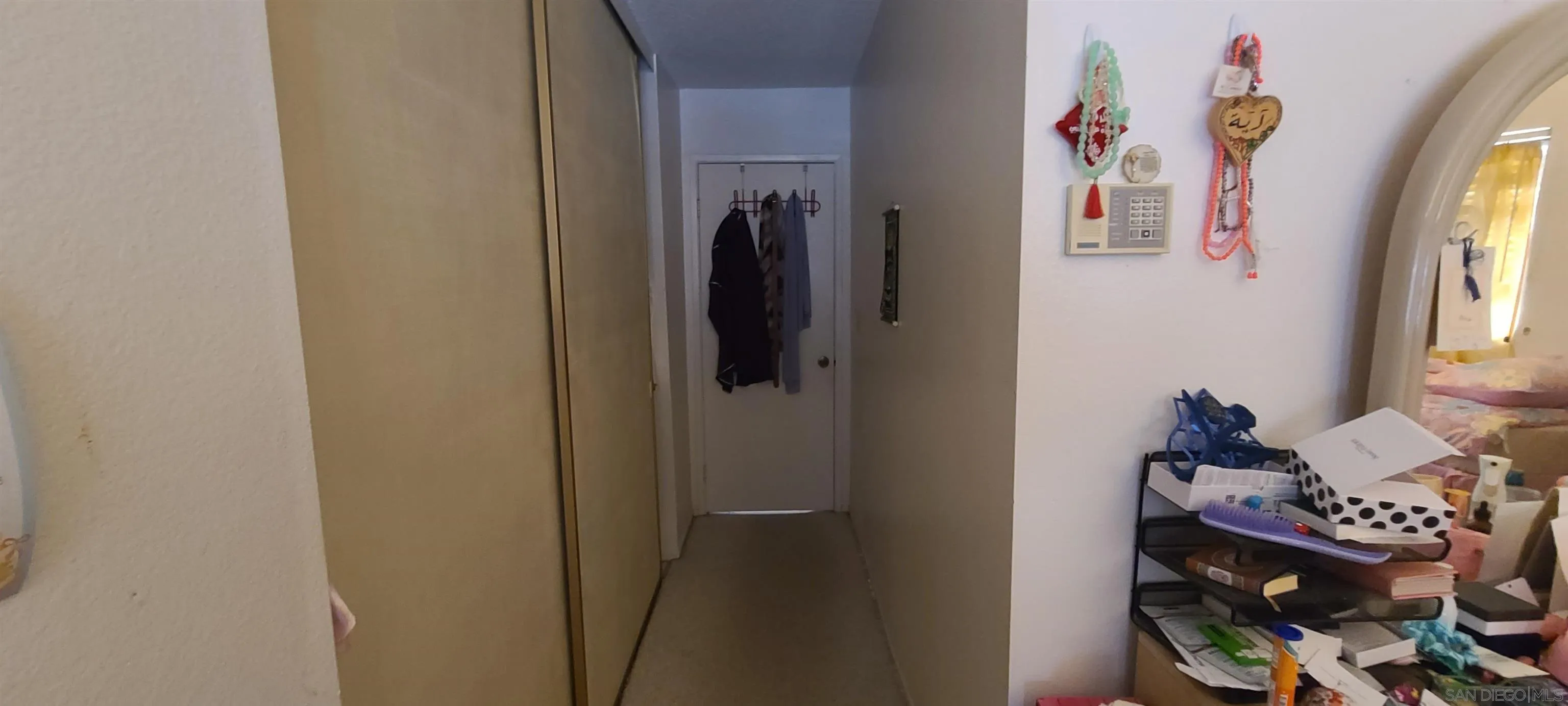 https://cdn.realtyfeed.com/cdn/127/260010735/b1f156d437c6b41ae925204fdc29ace5.webp