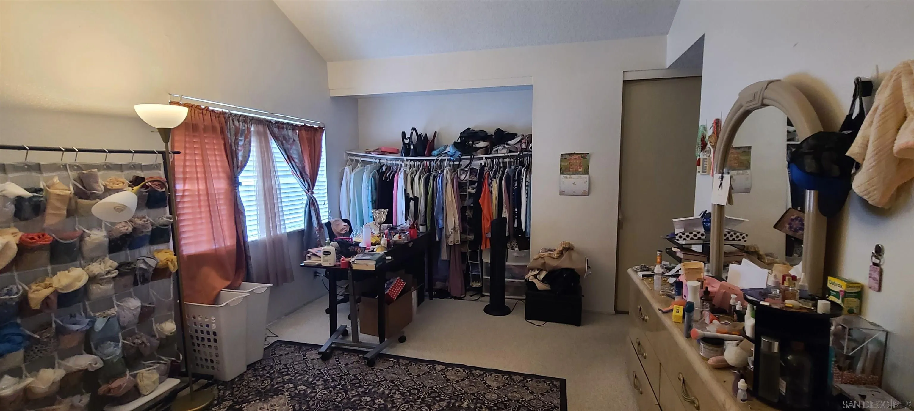 https://cdn.realtyfeed.com/cdn/127/260010735/b6f6e4d1296e65d9c7321bb7814dc6ac.webp