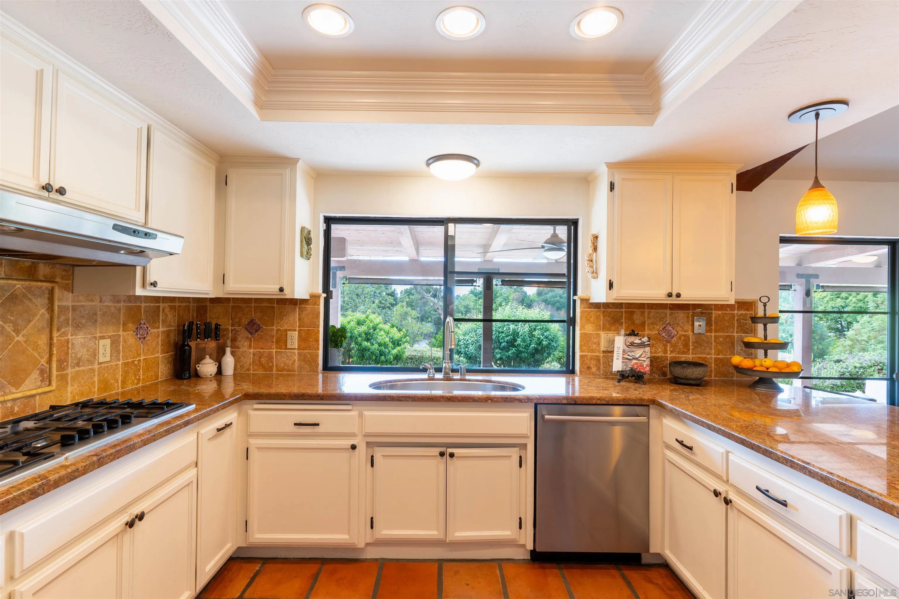 https://cdn.realtyfeed.com/cdn/127/260010737/05d43127c9901a02cac50329d479a0f1.webp