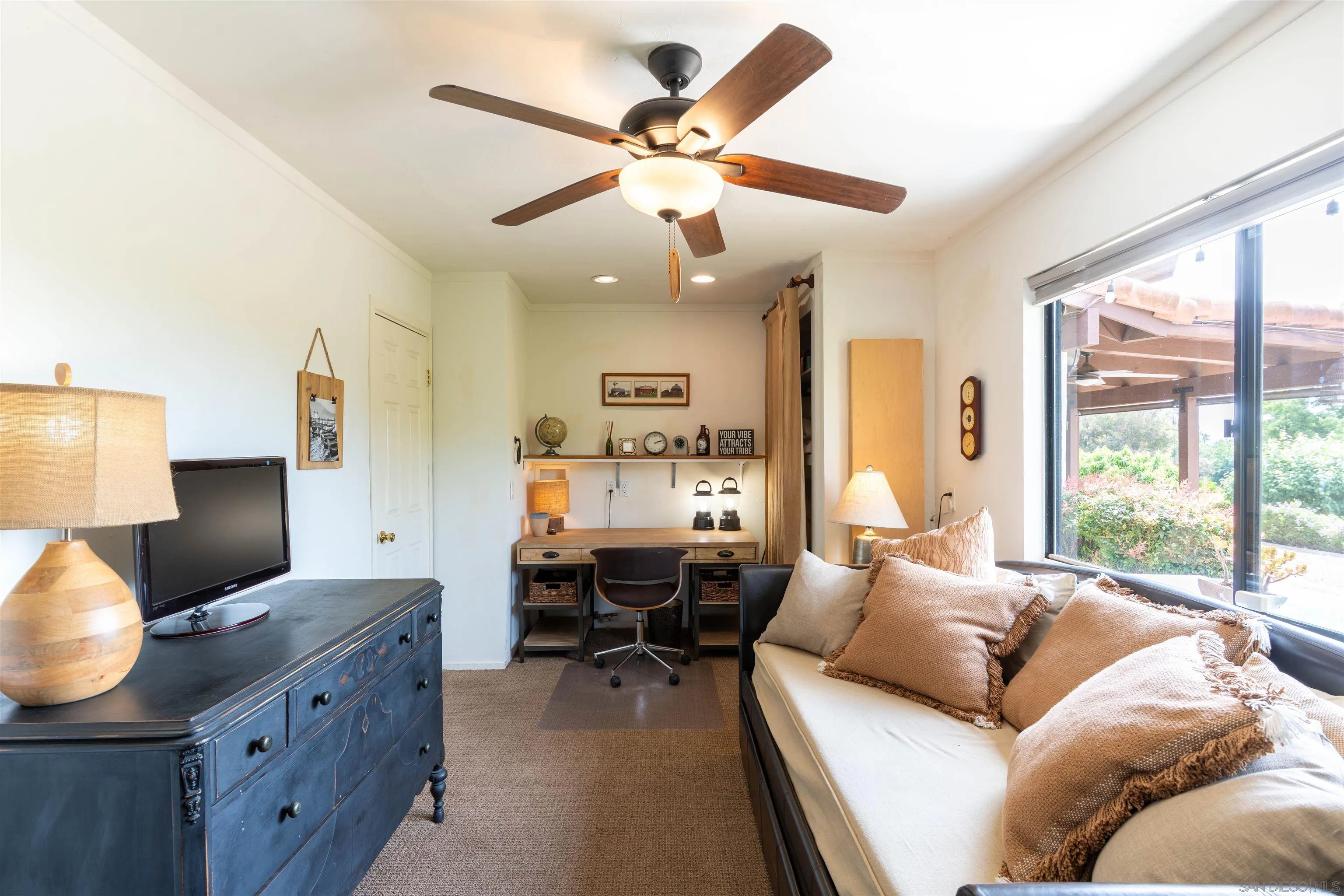 https://cdn.realtyfeed.com/cdn/127/260010737/59ba4255a60d340f0f4c9287d831abb6.webp