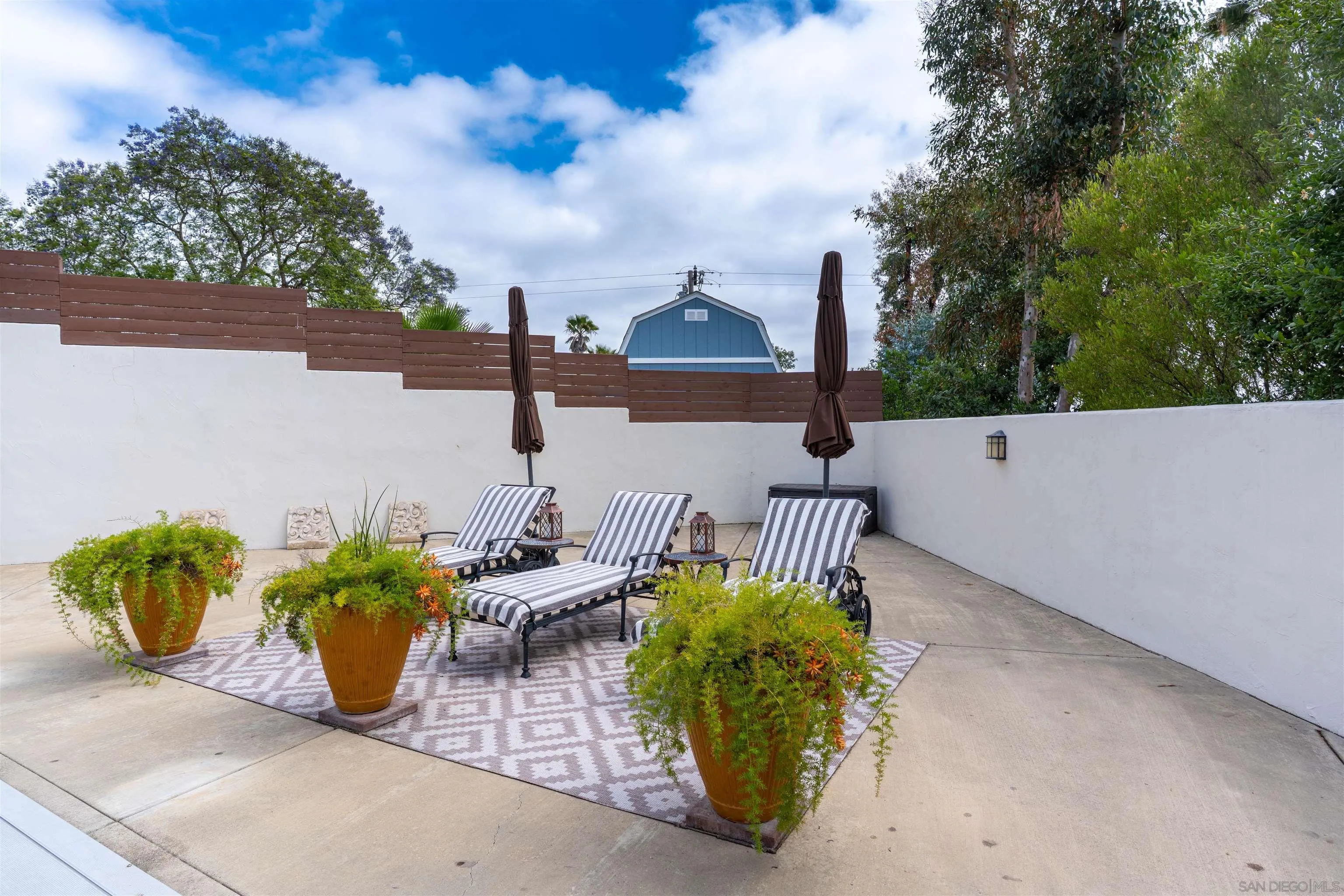 https://cdn.realtyfeed.com/cdn/127/260010737/8b4bd58f72cbd3ec9ae5924820f0b547.webp