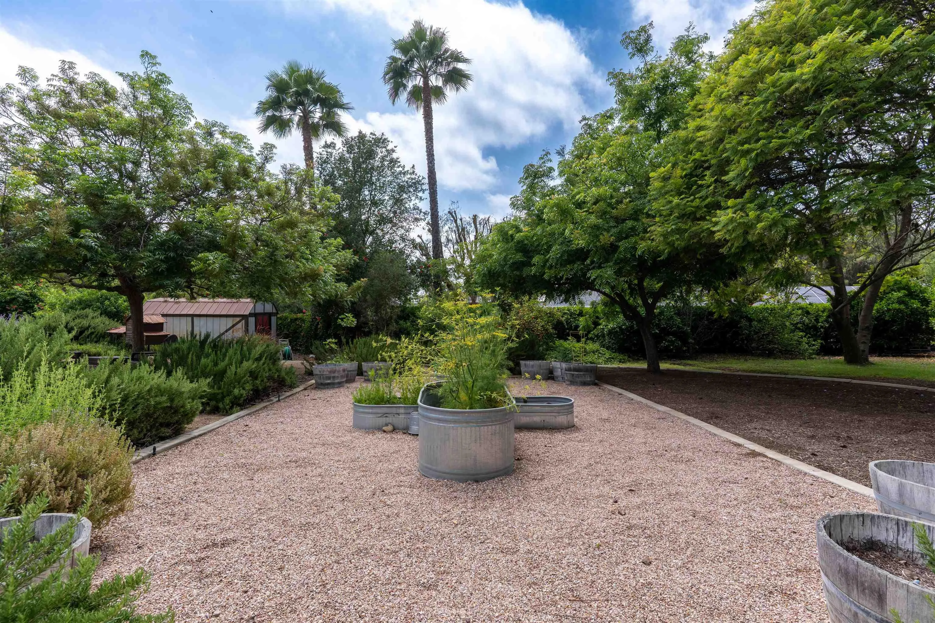 https://cdn.realtyfeed.com/cdn/127/260010737/dd9e33b460fa3513f357c3b7fea8face.webp
