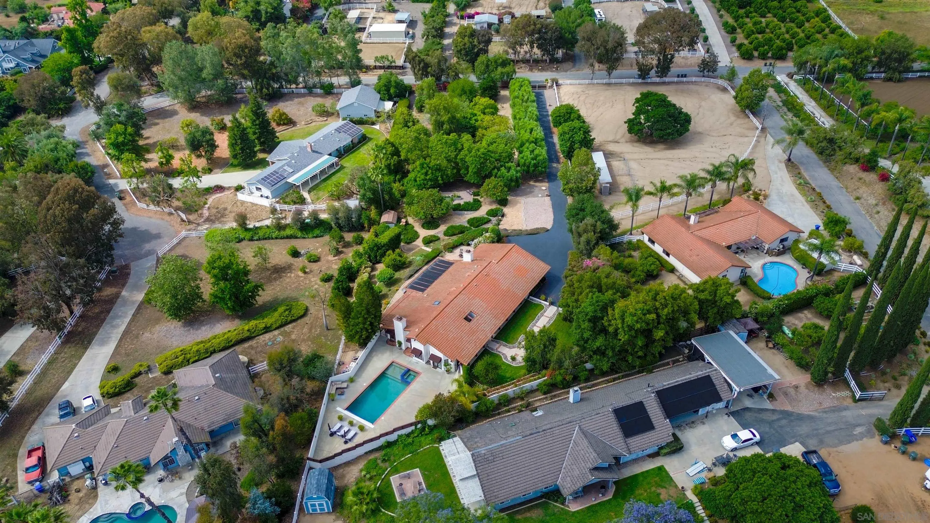 https://cdn.realtyfeed.com/cdn/127/260010737/f7985d1b7e3a9eea6cb96e2bd0946113.webp