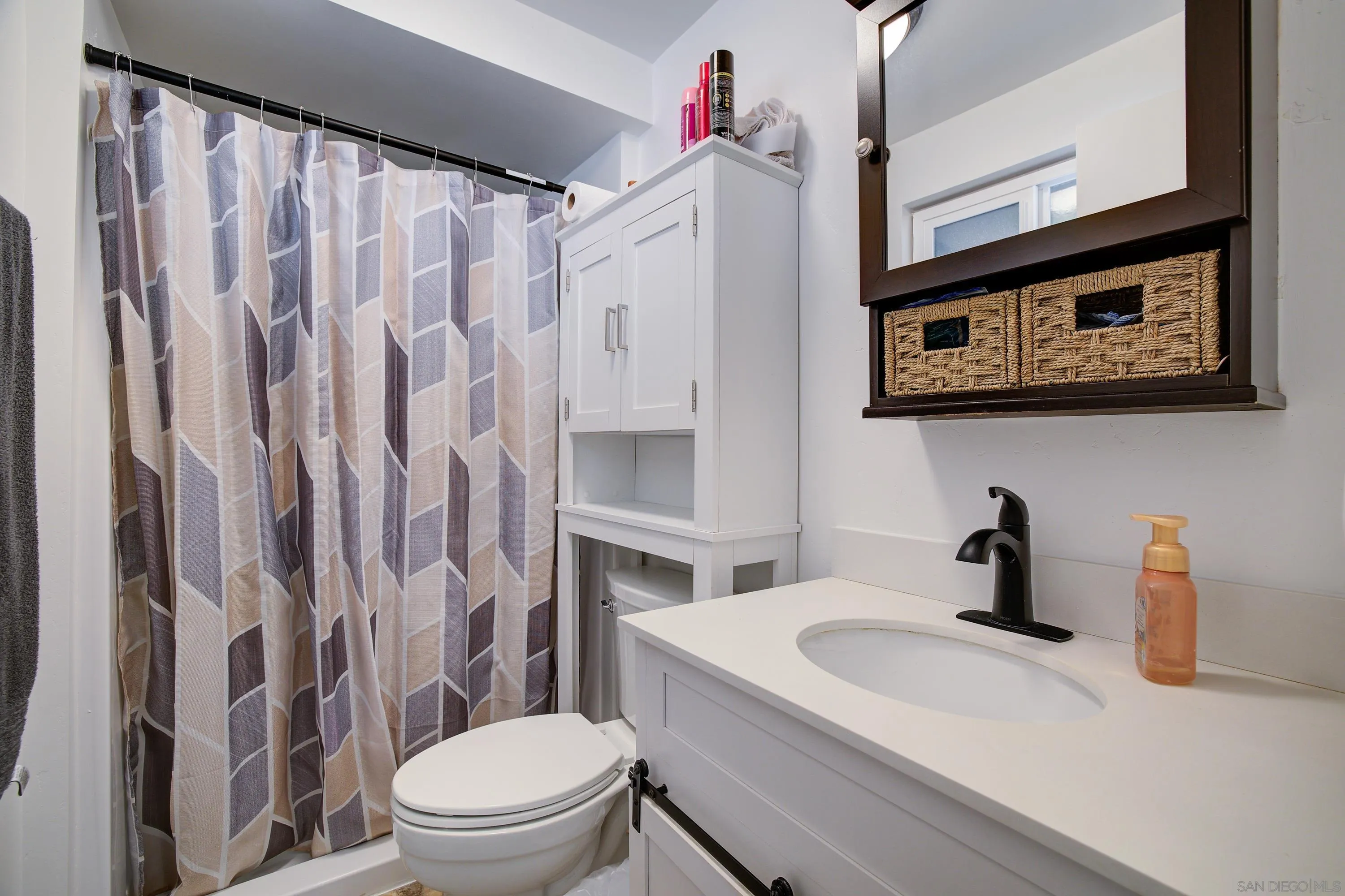 https://cdn.realtyfeed.com/cdn/127/260010738/bafd0e9dfacc6905e7f6203413060fc2.webp