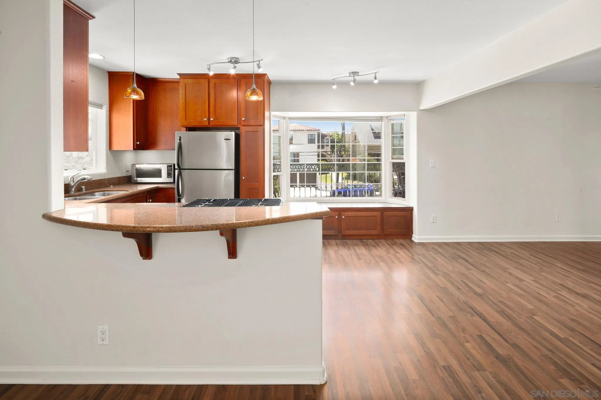 Photo #7: 260010739 Listing: Photo #7