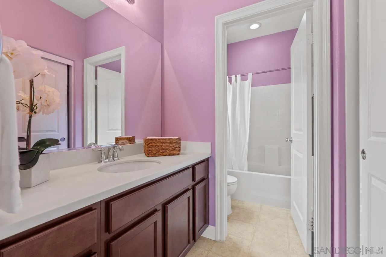https://cdn.realtyfeed.com/cdn/127/260010742/7e79b2033de1539f09de71a3c75c622c.webp