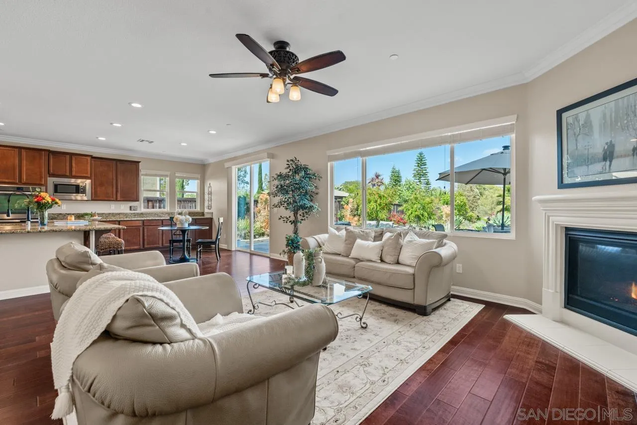 https://cdn.realtyfeed.com/cdn/127/260010742/8d47f7bea18dc2233c91ef7b8347515d.webp