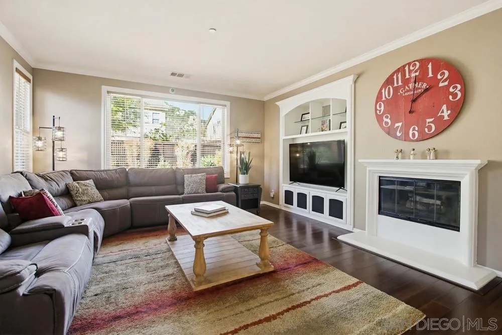 https://cdn.realtyfeed.com/cdn/127/260010744/4a09a01fa37d2d45bb2cd2af91a4f3b5.webp