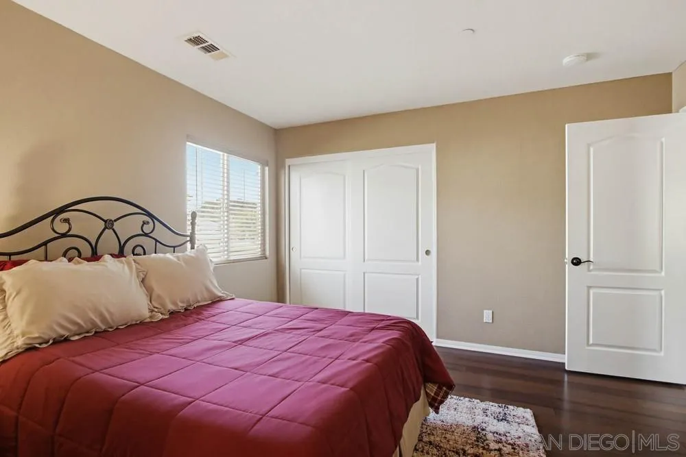 https://cdn.realtyfeed.com/cdn/127/260010744/768f3340d34288d57257a20c7114a367.webp