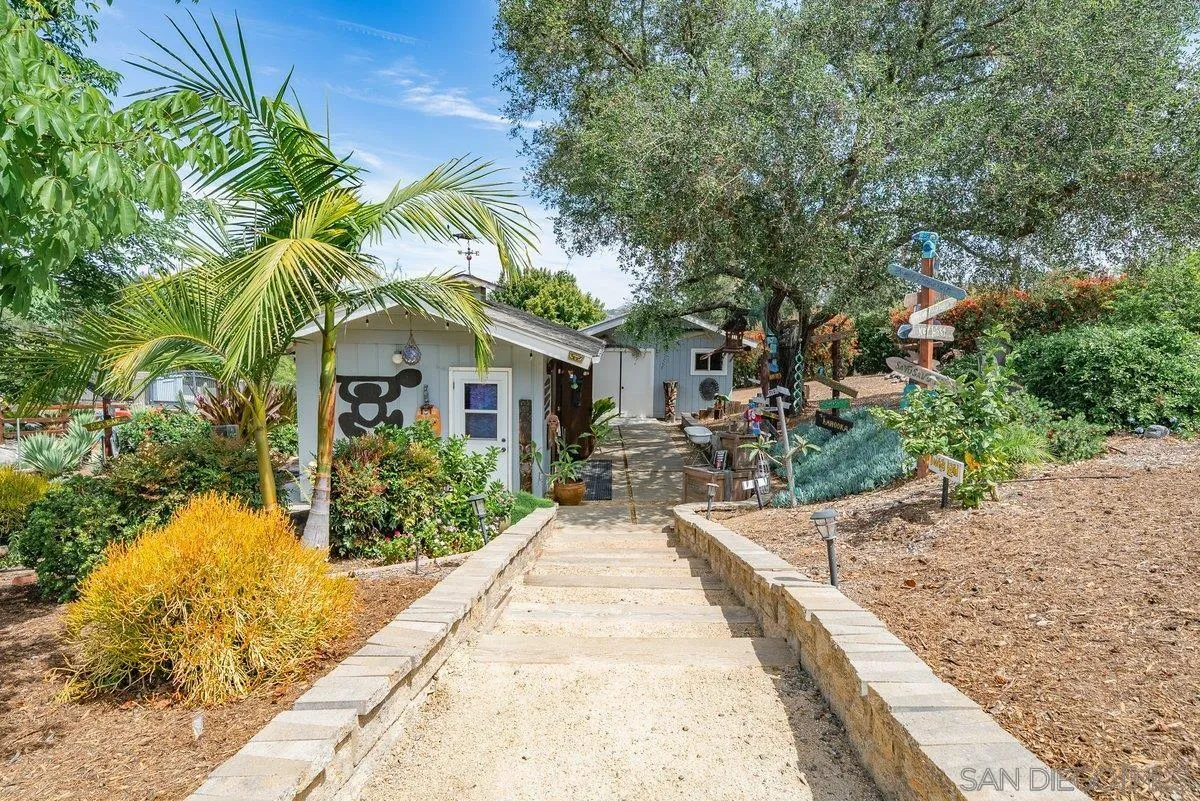 https://cdn.realtyfeed.com/cdn/127/260010745/ef5635e7313f6a36fe3f16fddc5812c5.webp