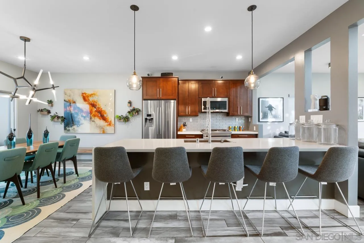 https://cdn.realtyfeed.com/cdn/127/260010749/46f9fa09e5540ab7037c39663043b2d2.webp