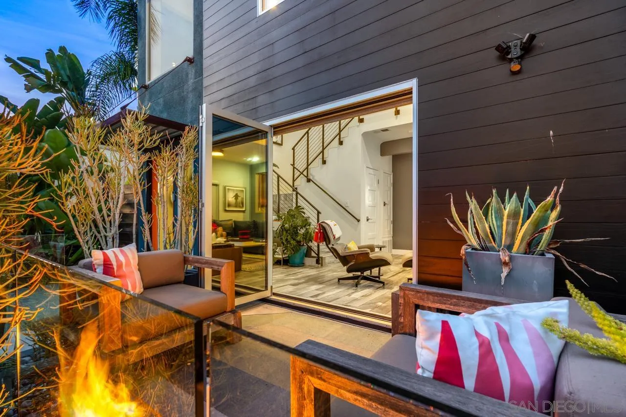 https://cdn.realtyfeed.com/cdn/127/260010749/870aadd9686a71bc6c3e168cfe591270.webp