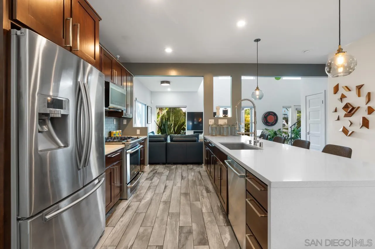 https://cdn.realtyfeed.com/cdn/127/260010749/928cbb46cdec24e34da4149bc7b88d36.webp